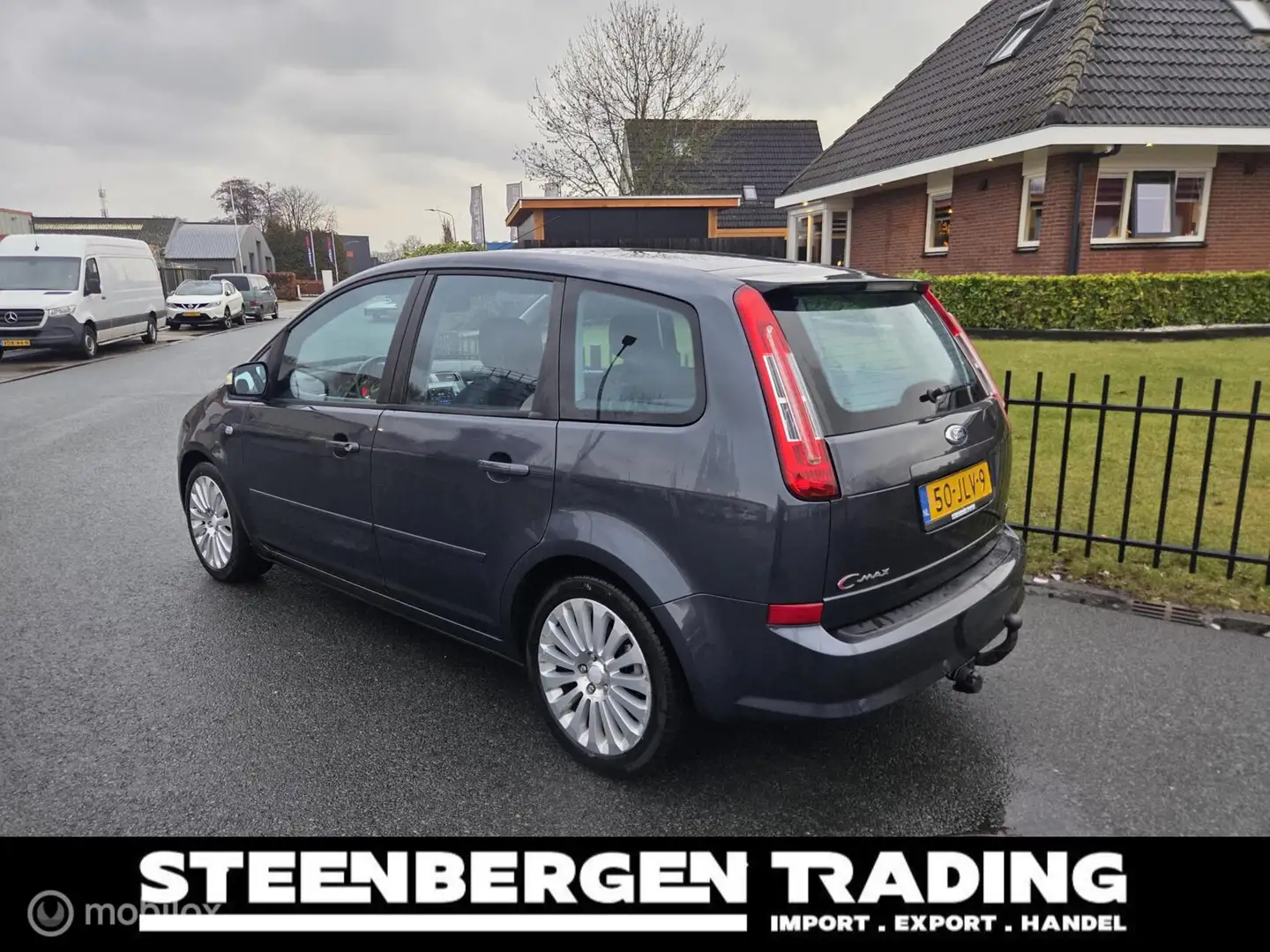 Ford Focus Wagon 1.8 Titanium Flexi Fuel Grau - 2