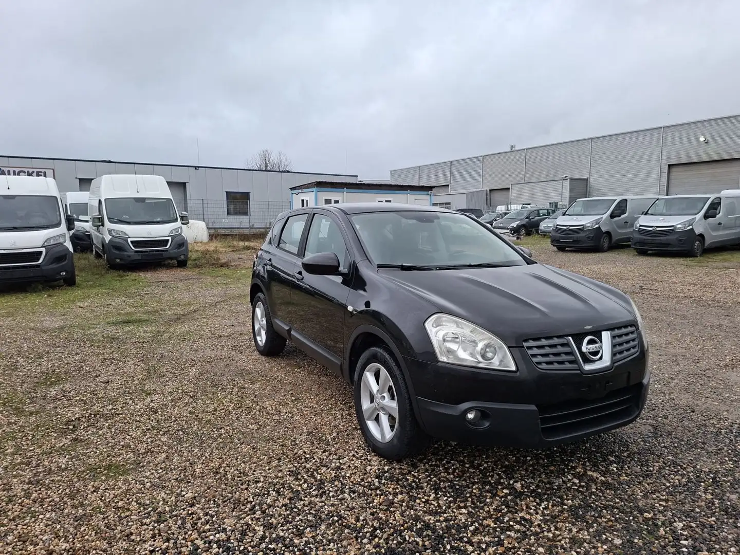 Nissan Qashqai Visia/Navi/Pano/Klima/Leder/ Schwarz - 2
