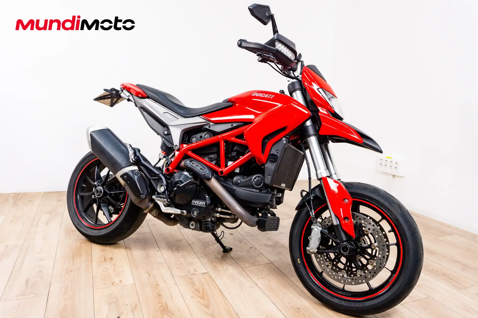 Ducati Hypermotard 939 - 2