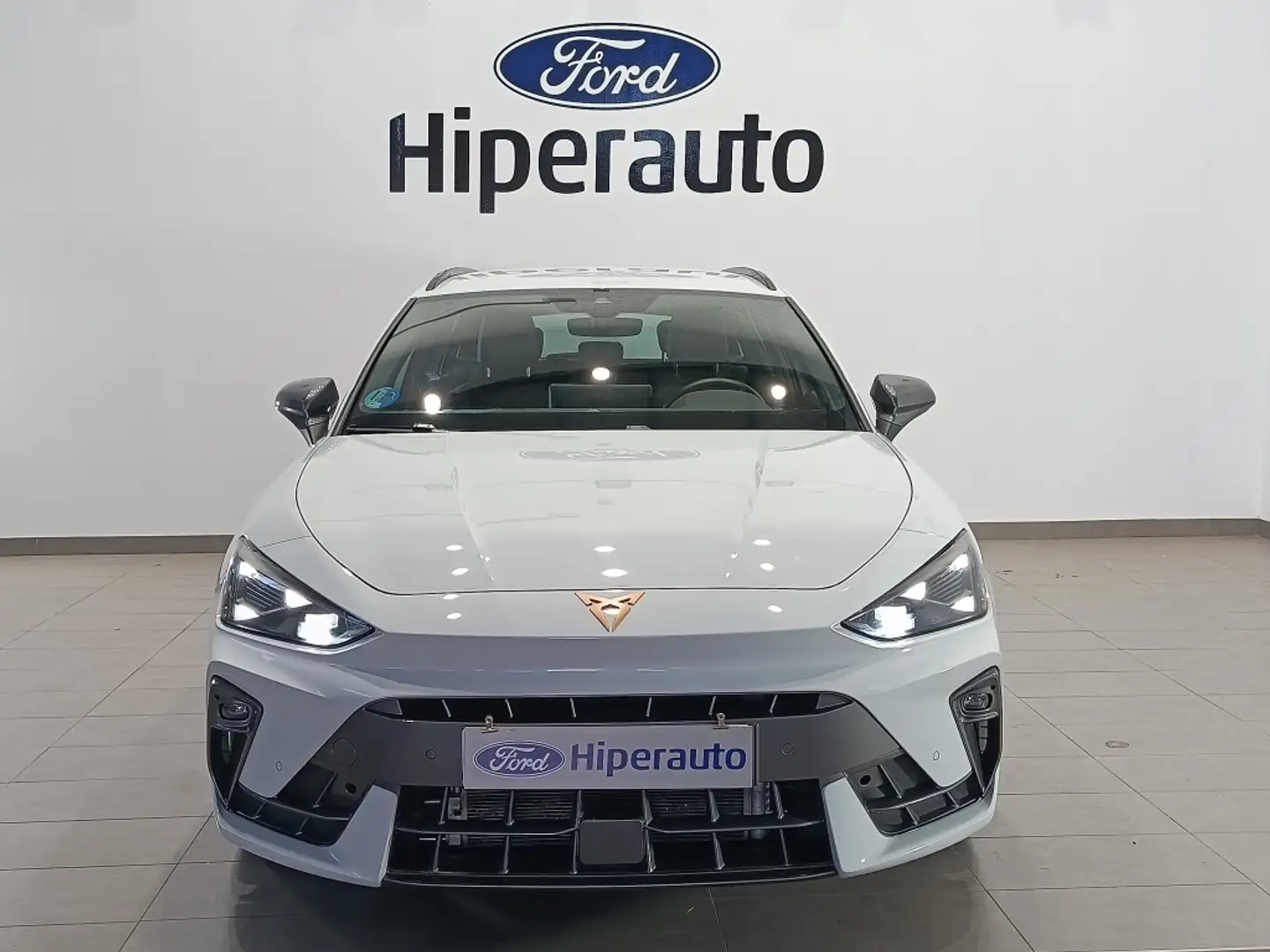 CUPRA Leon Sportstourer 1.5 eTSI 110 DSG Blanco - 2