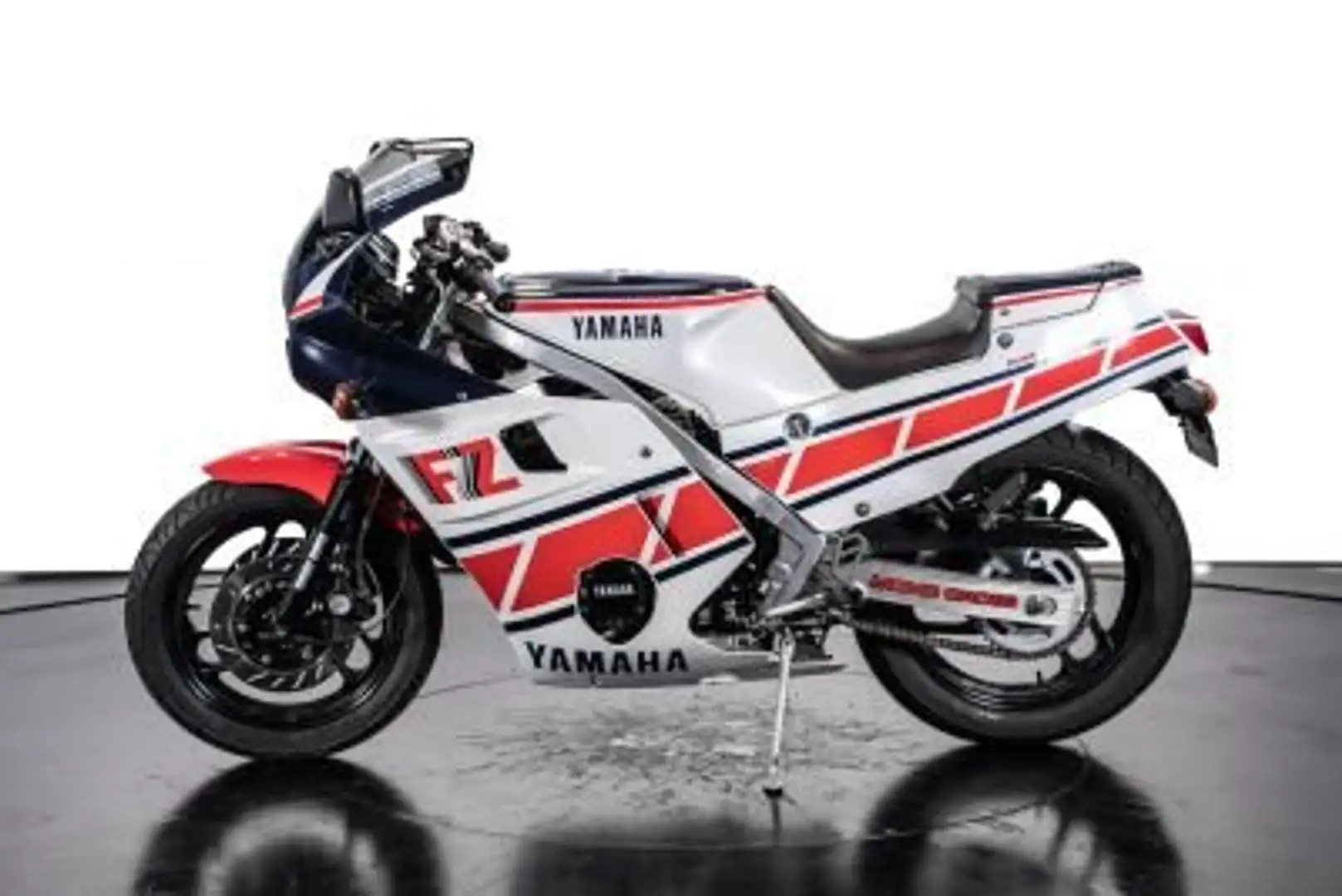 Yamaha YAMAHA FZ 600 Wit - 1