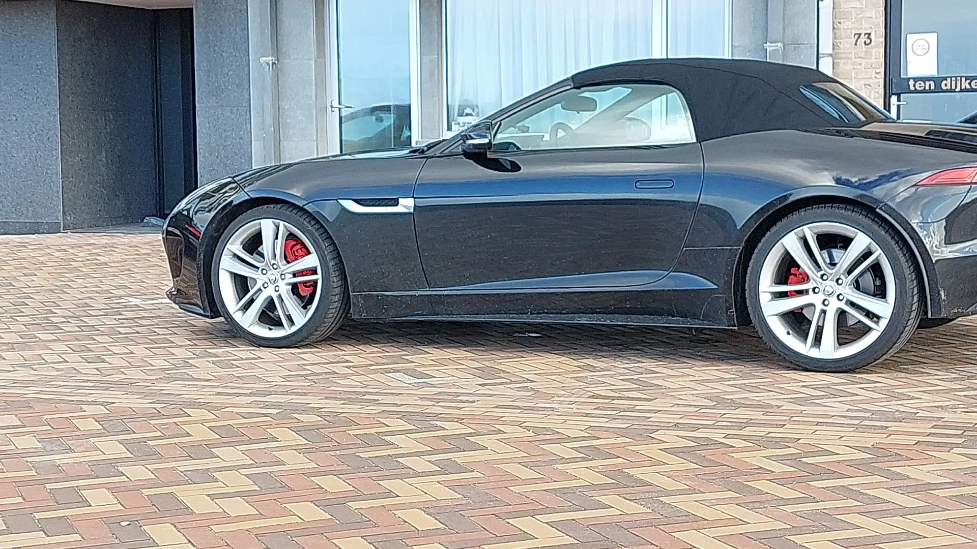 Jaguar F-Type F-Type Cabriolet Aut. Чёрный - 2