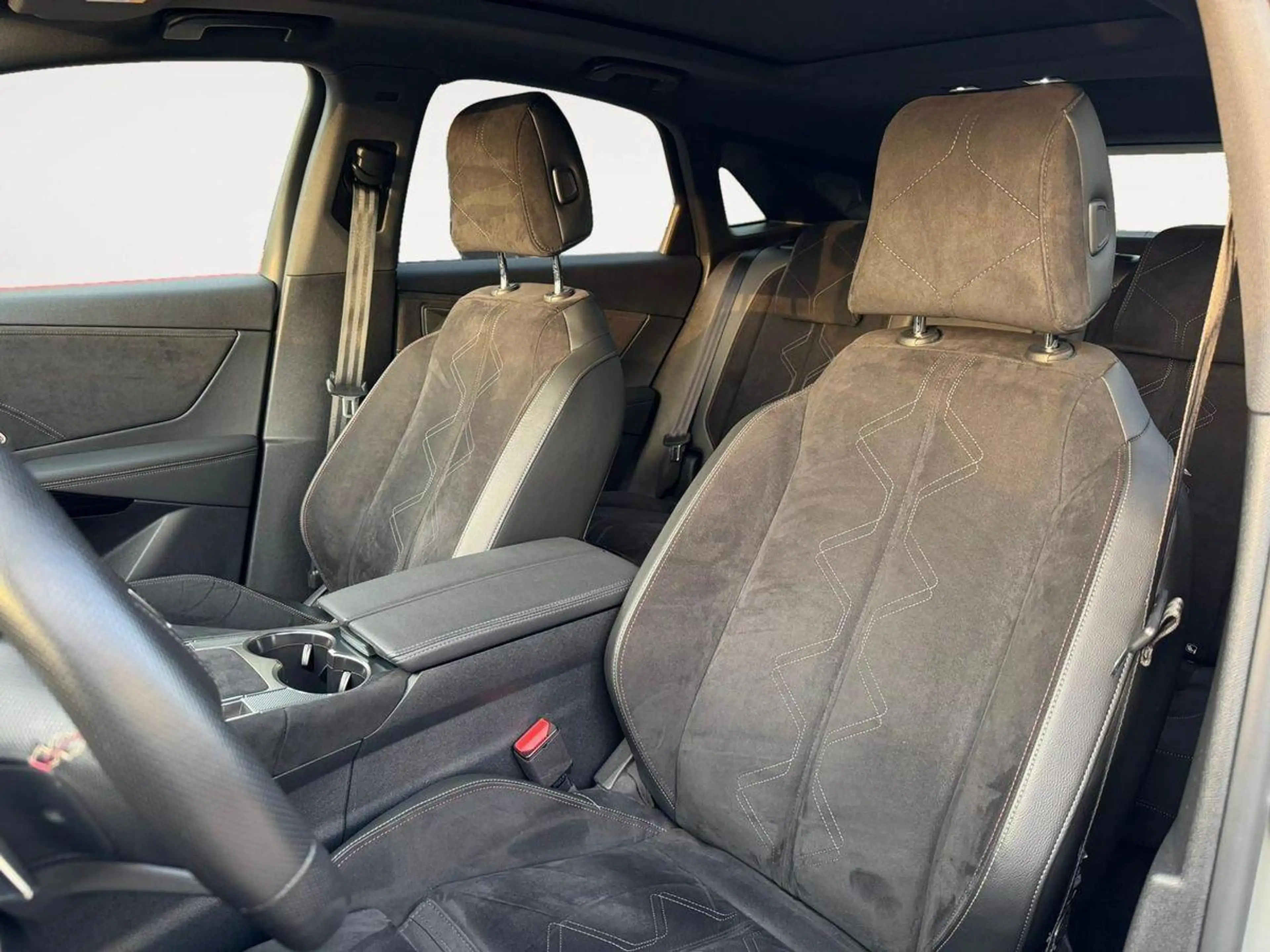 DS Automobiles DS 7 Crossback Performance Line BlueHDI 130 AT8 — photo 9