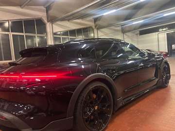 Cross Turismo 4 5p. tetto-cerchi  21- total black