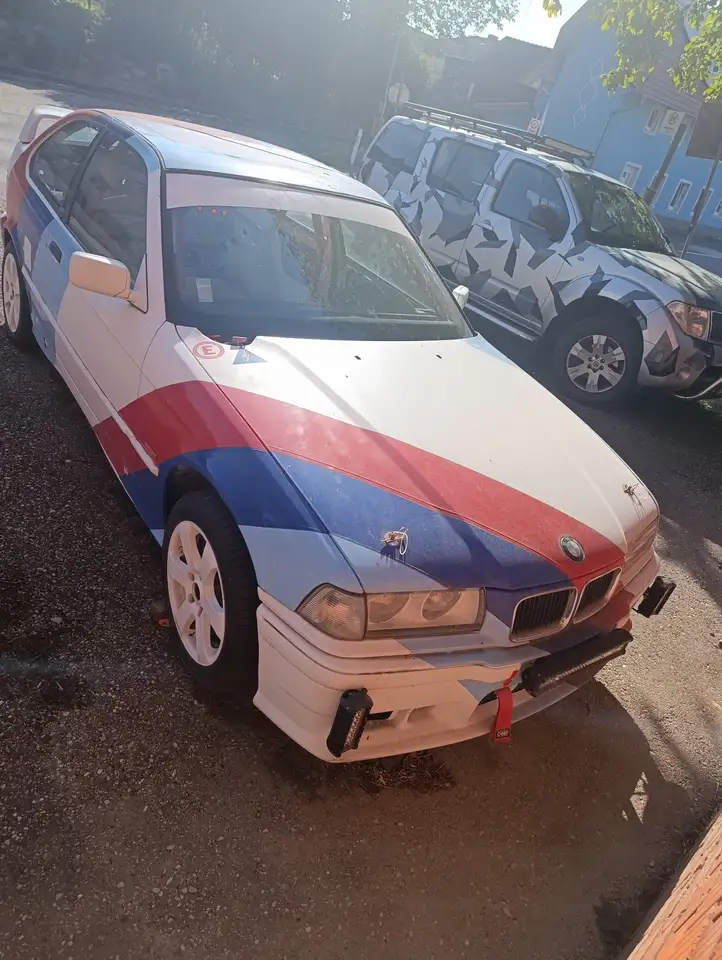 BMW 318