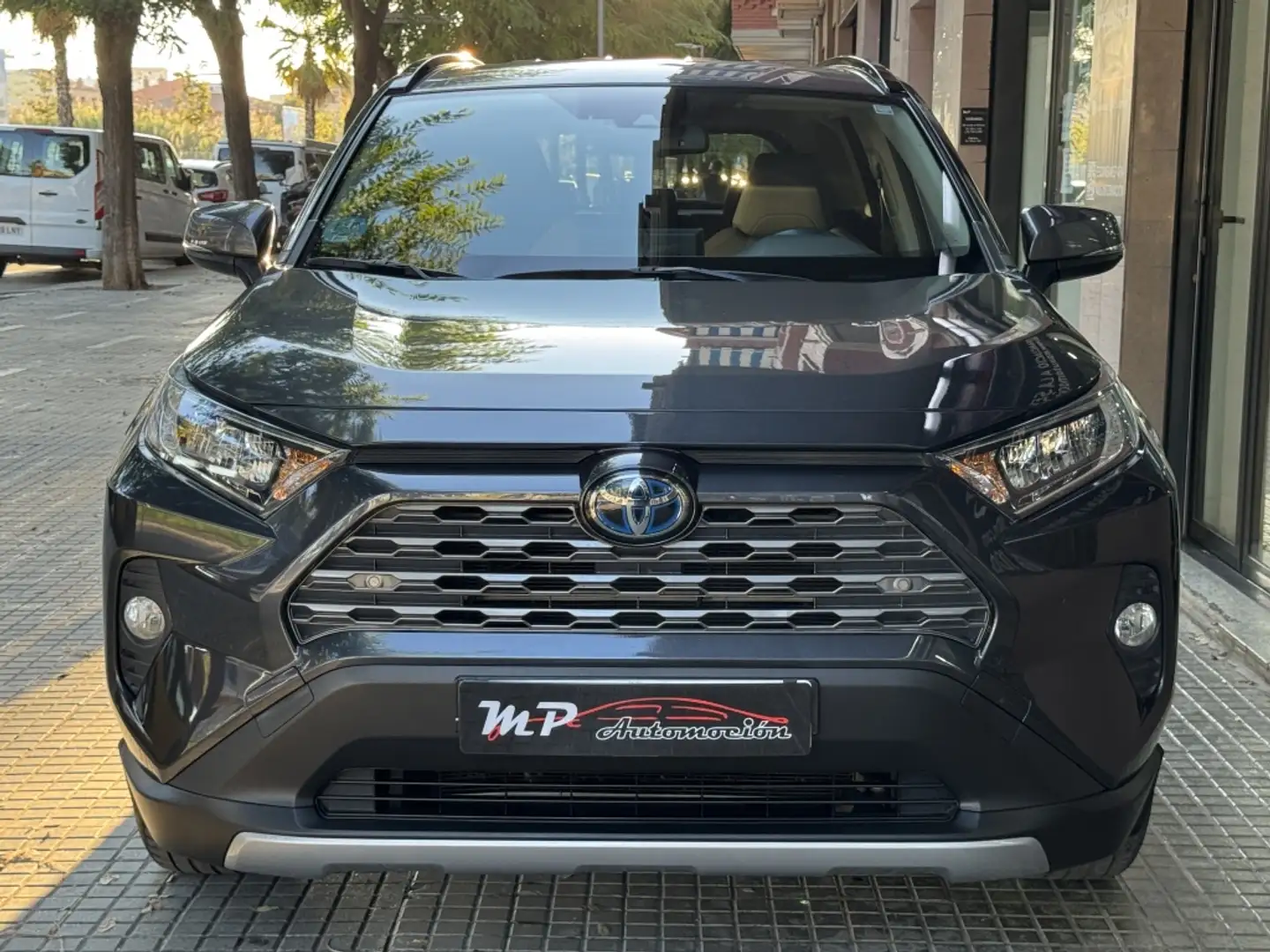 Toyota RAV4 2.5 hybrid 2WD Advance Gris - 2