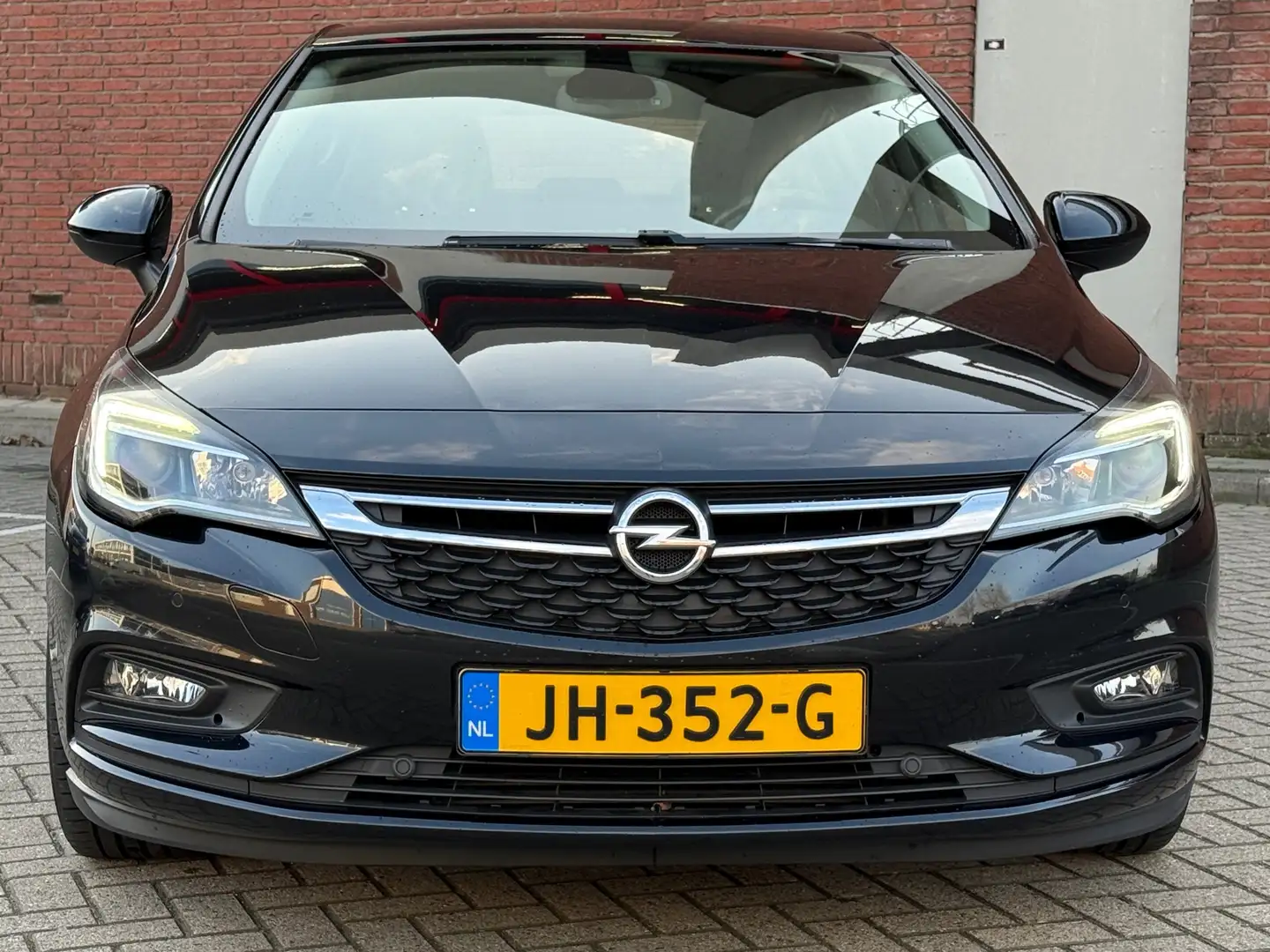 Opel Astra 1.0 Edition|5DRS|NAVI|CAMARA|NAP|CRUISE Schwarz - 2