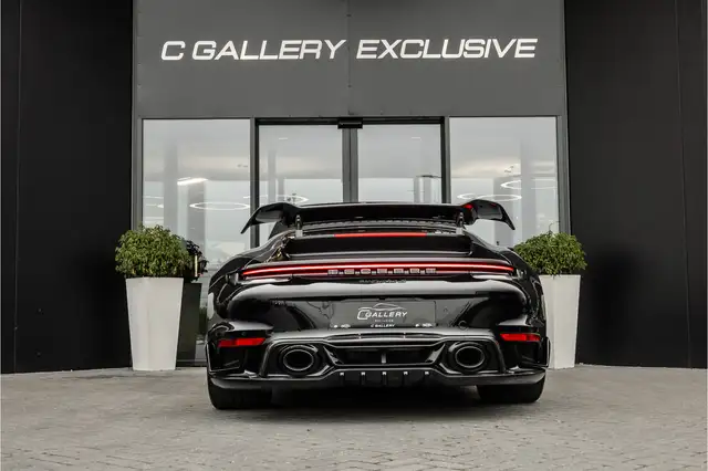 Porsche 992 view 8