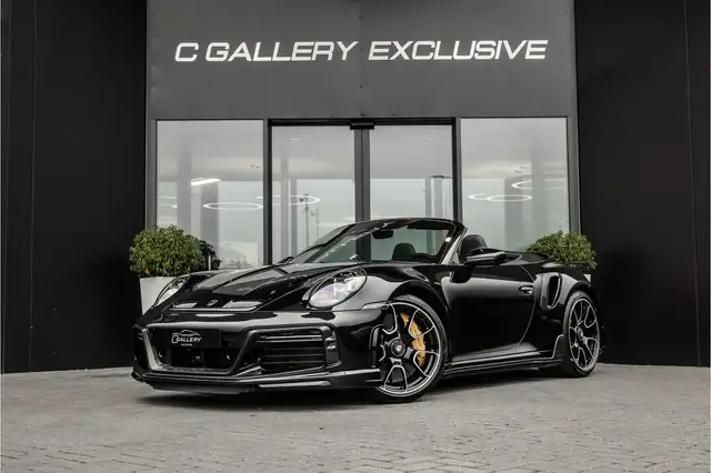 Porsche 992 view 3