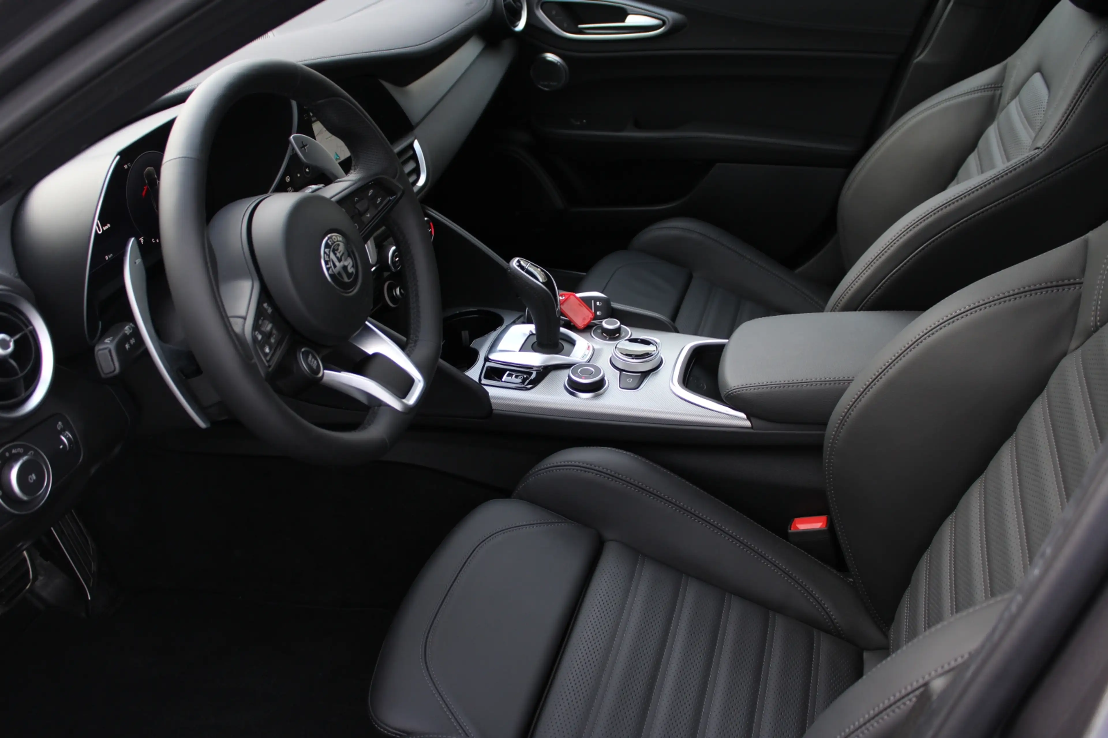Alfa Romeo Giulia Giulia Veloce 2.2 Jtdm 210PS — photo 7