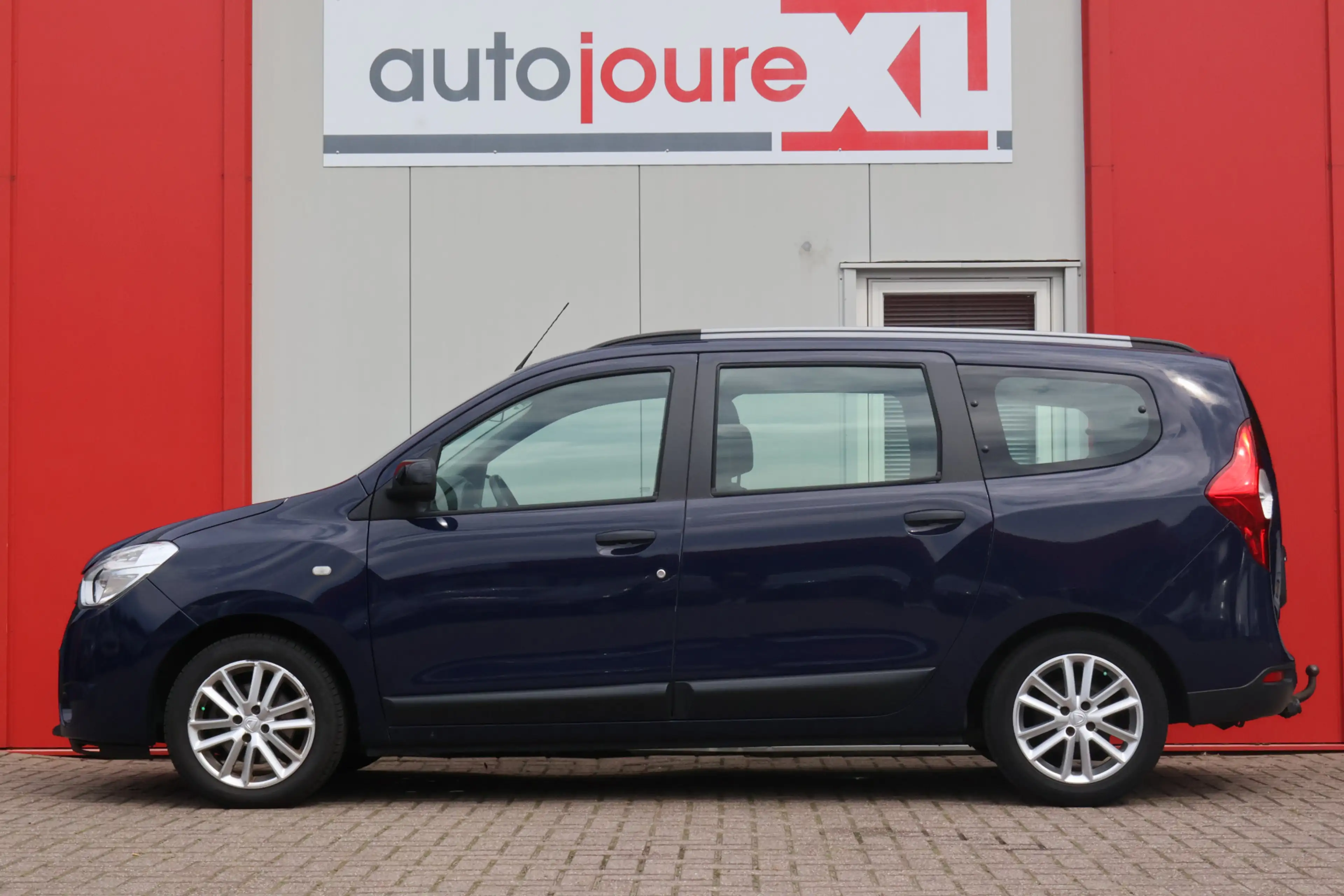 Dacia Lodgy 1.3 TCe Lauréate — photo 2