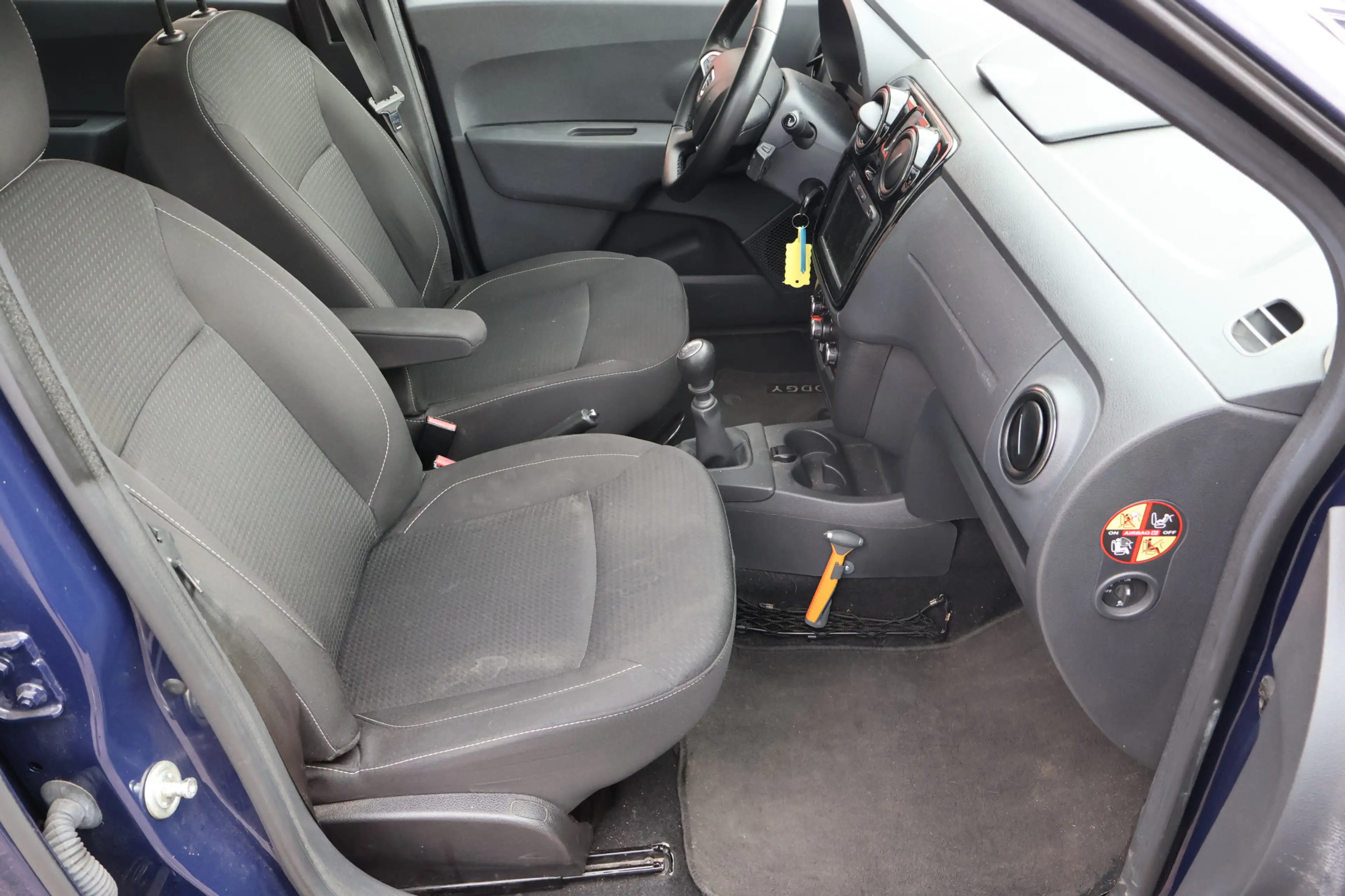 Dacia Lodgy 1.3 TCe Lauréate — photo 16