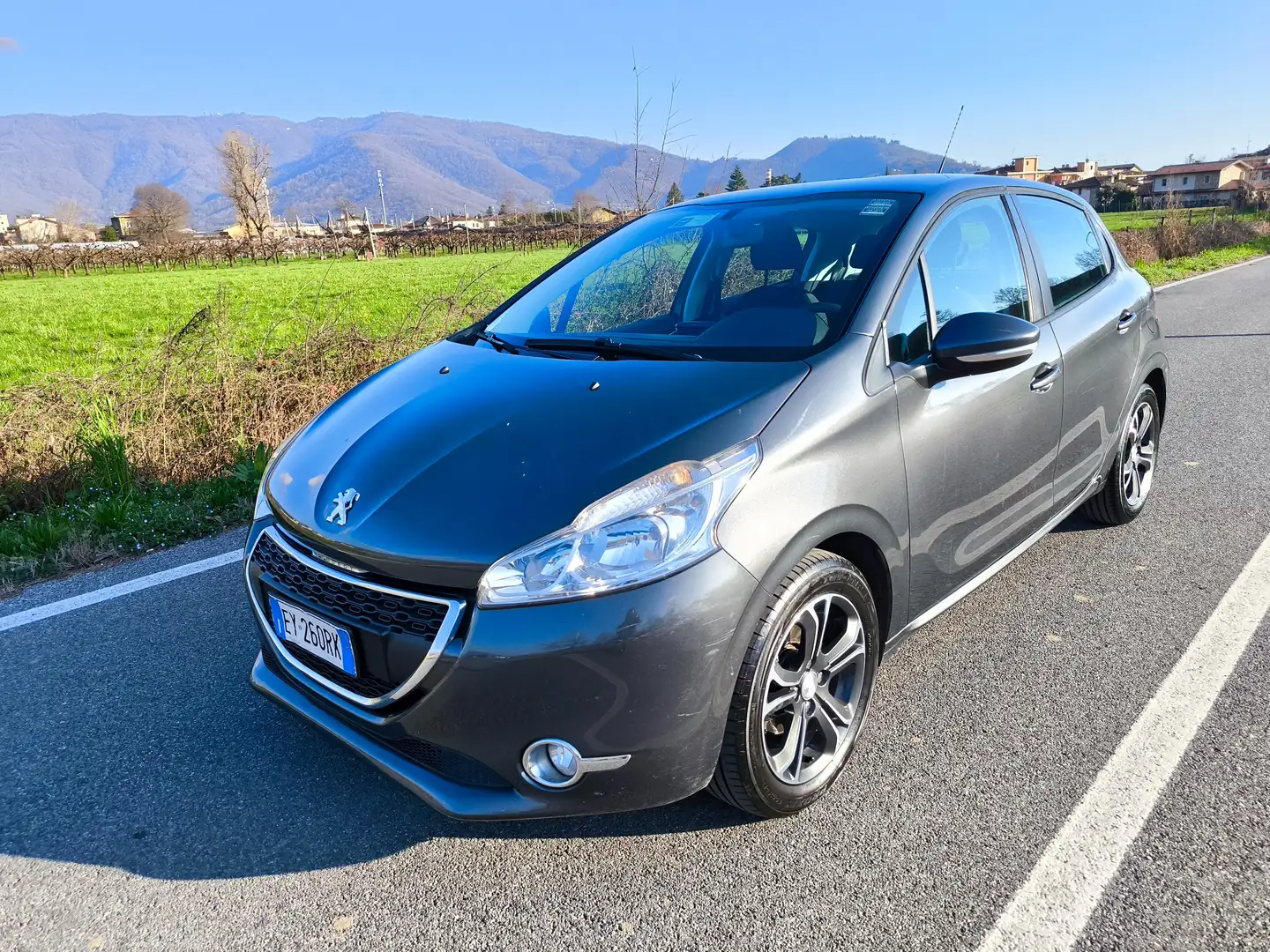 Peugeot 208 PEUGEOT 208 1,4 HDI ALLURE – OK NEOPATENTATI- Nero - 1