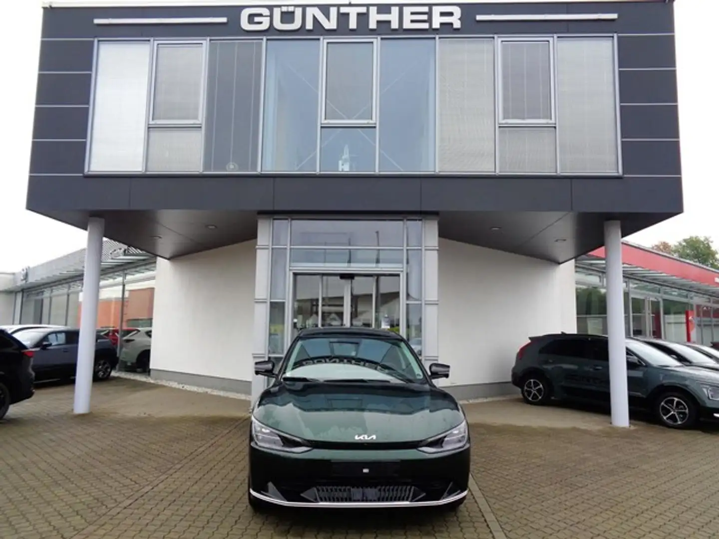 Kia EV6 AWD 77,4 WP AIR COM ASS SND DRI DES Zöld - 1