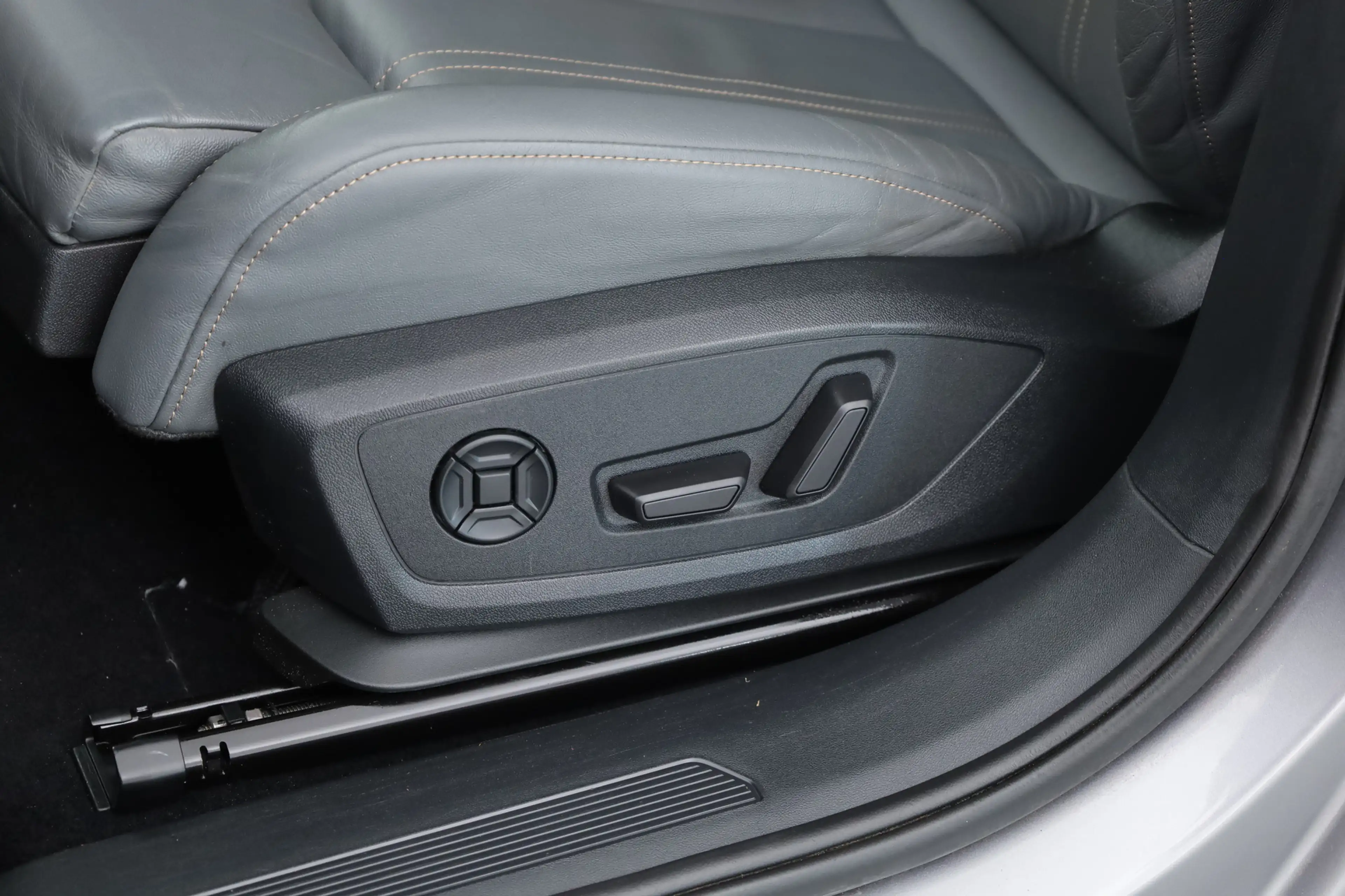 Audi Q4 e-tron 40 S edition 77 kWh | SOH 87% | 21'' RS | SONOS | — photo 5