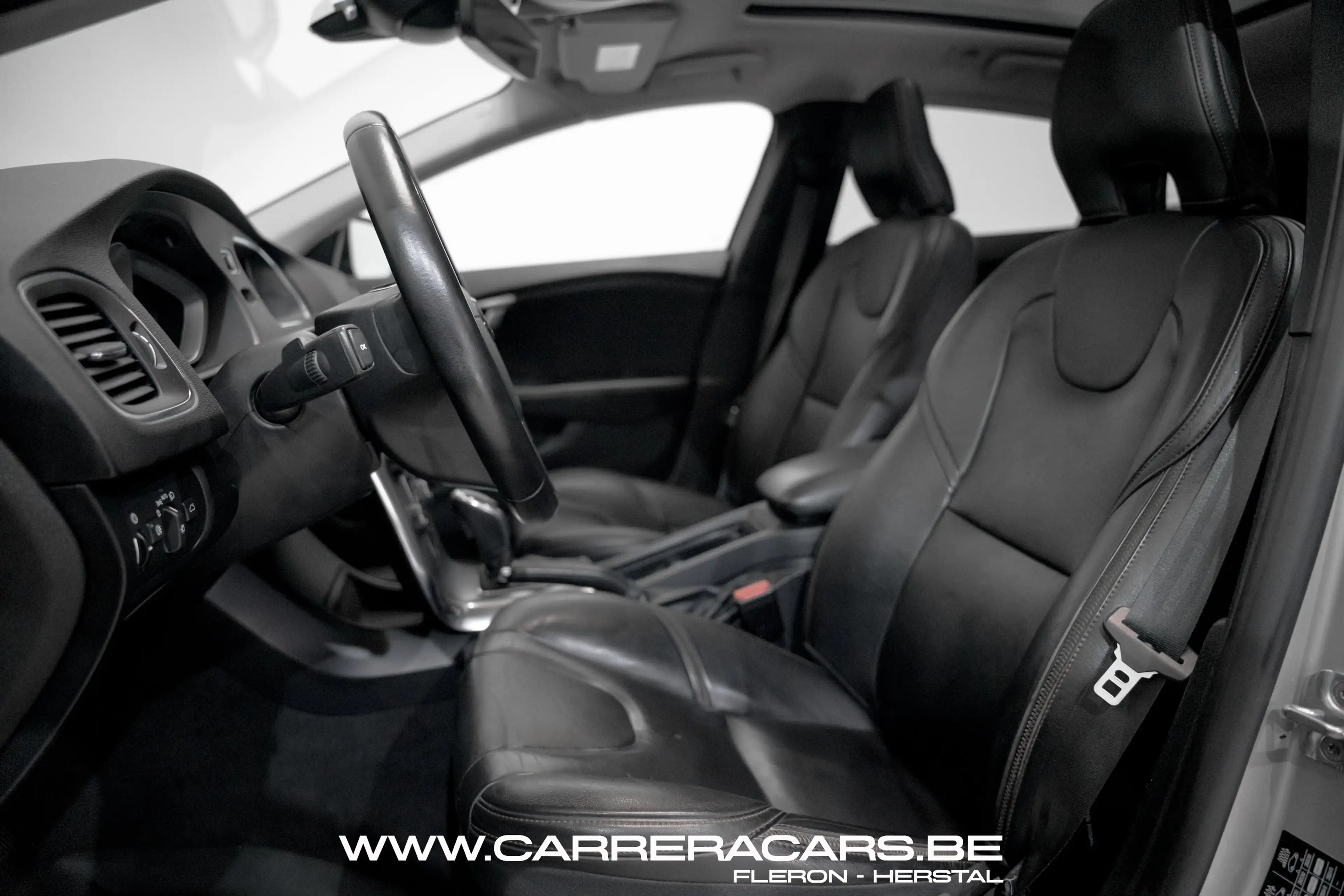 Volvo V40 Cross Country 1.5 T3 Geartronic|*AUTOMATIQUE*PANO*CUIR*NAVI*CAM — photo 13