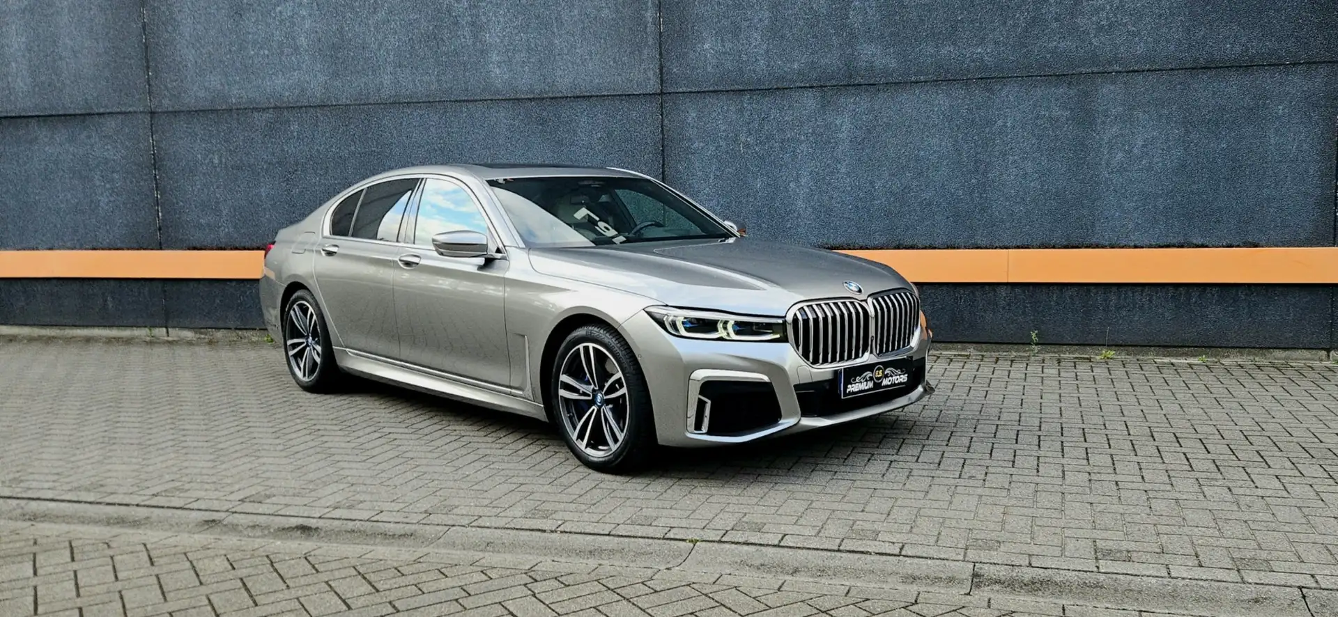 BMW 745 e HYBRIDE EXCLUSIEF INDIVIDUAL  VENDU **SOLD *** Grijs - 1