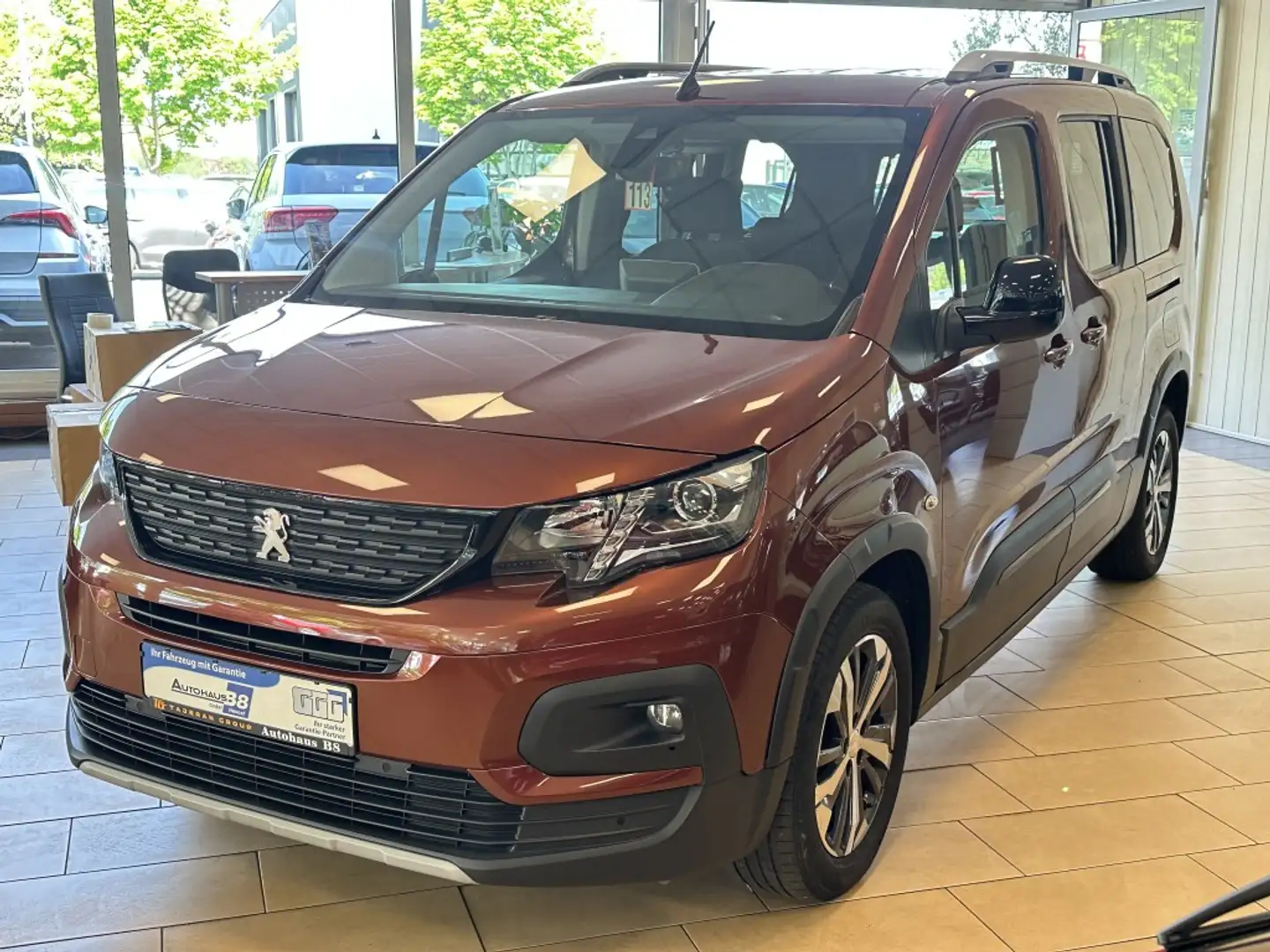 Peugeot Rifter GT-Line*Navi*7-Sitze*LED*DAB*CarPlay Braun - 1