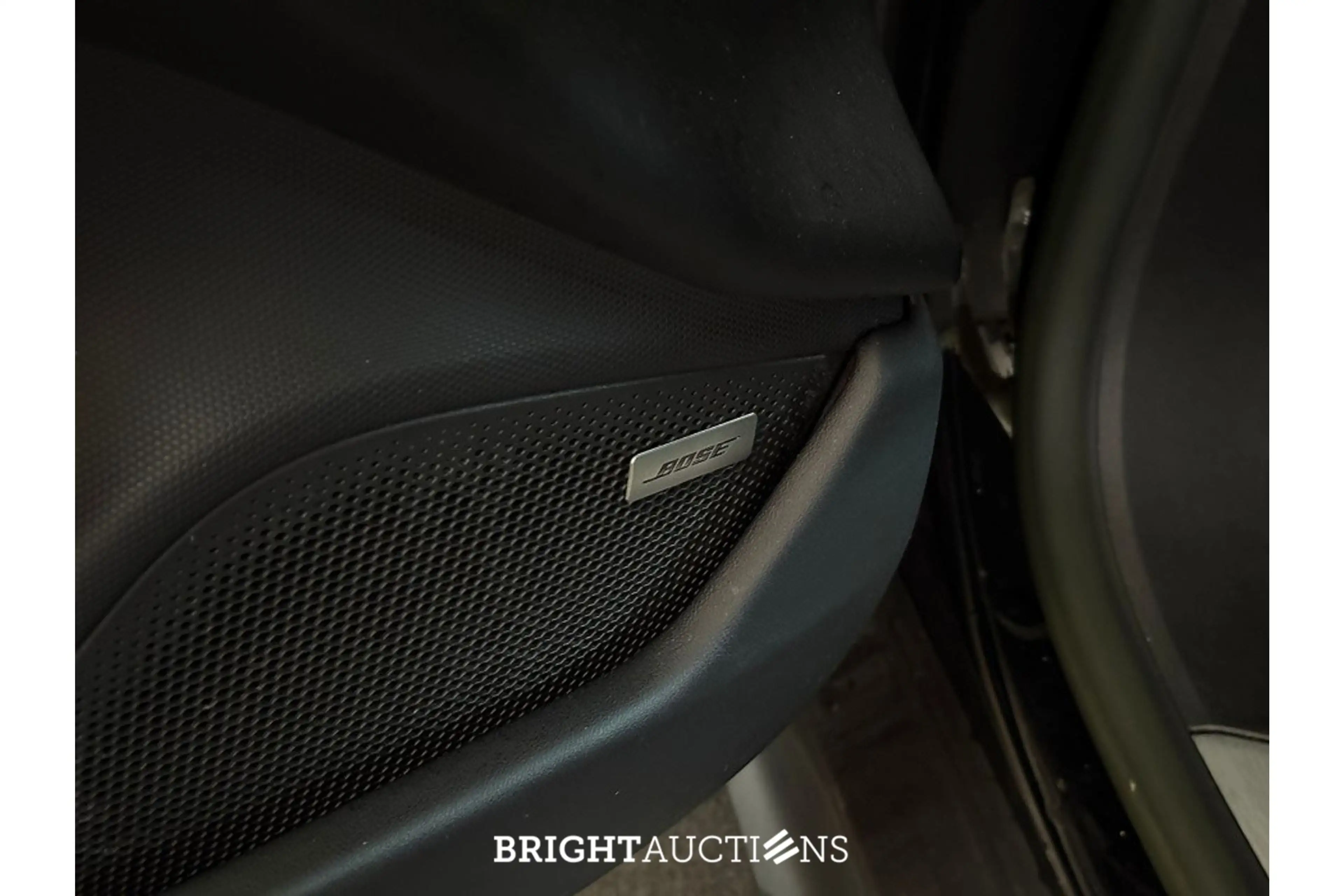 Porsche Taycan 4S 93 kWh — photo 15