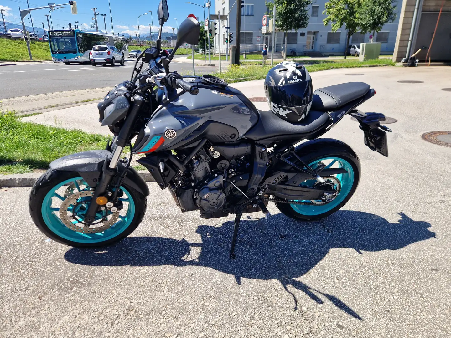 Yamaha MT-07 Grau - 1