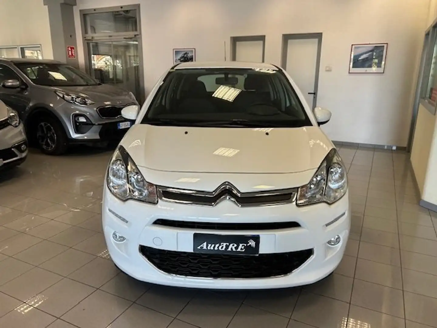 Citroen C3 C3 II 2009 1.4 hdi Seduction 70cv Blanco - 2