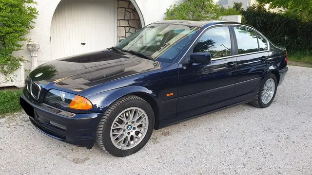 BMW 323 E46 323i 6 Cylindres 170CV Toit ouvrant verre
