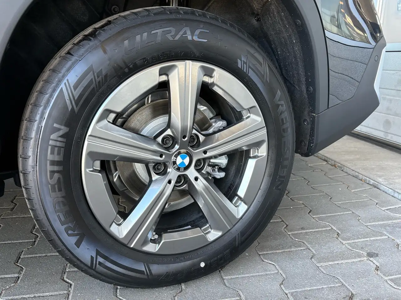 BMW X1 sDrive18d Navi+DAB+Alarm+SHZ+PA+RFK+M Dachreling+L 8