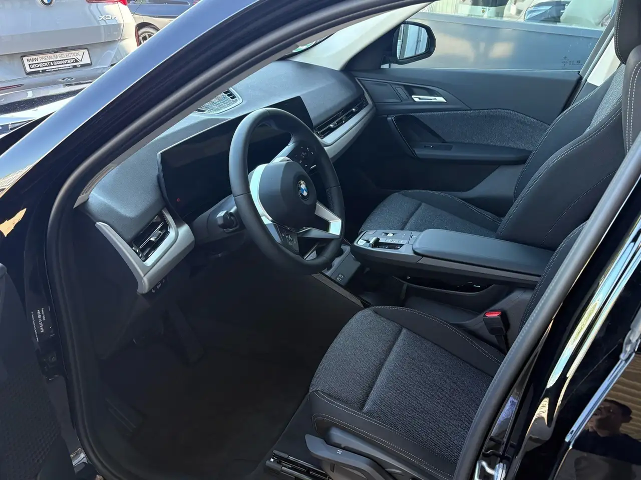 BMW X1 sDrive18d Navi+DAB+Alarm+SHZ+PA+RFK+M Dachreling+L 2