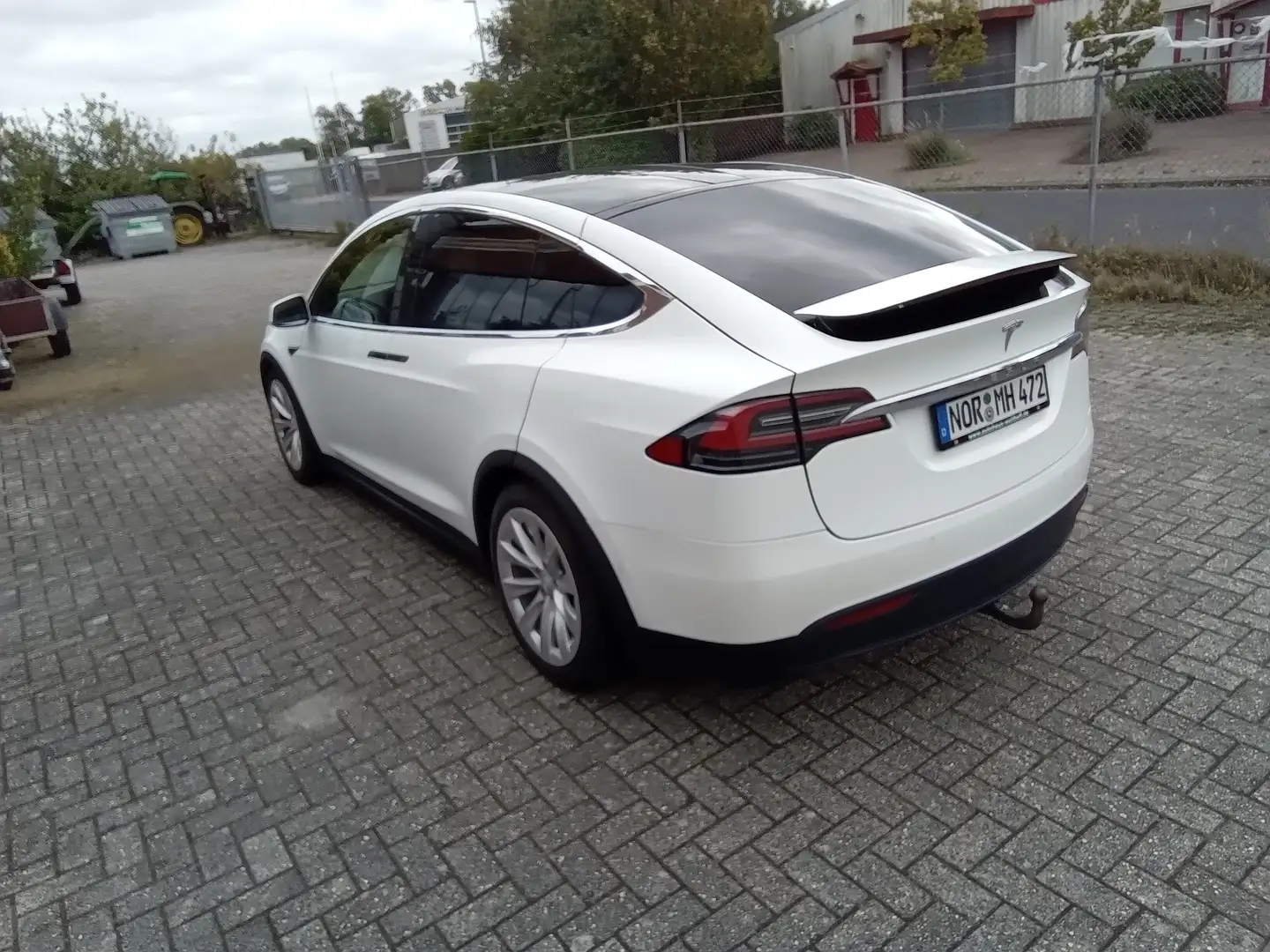 Tesla Model X Model+X+75D+Allradantrieb Weiß - 2