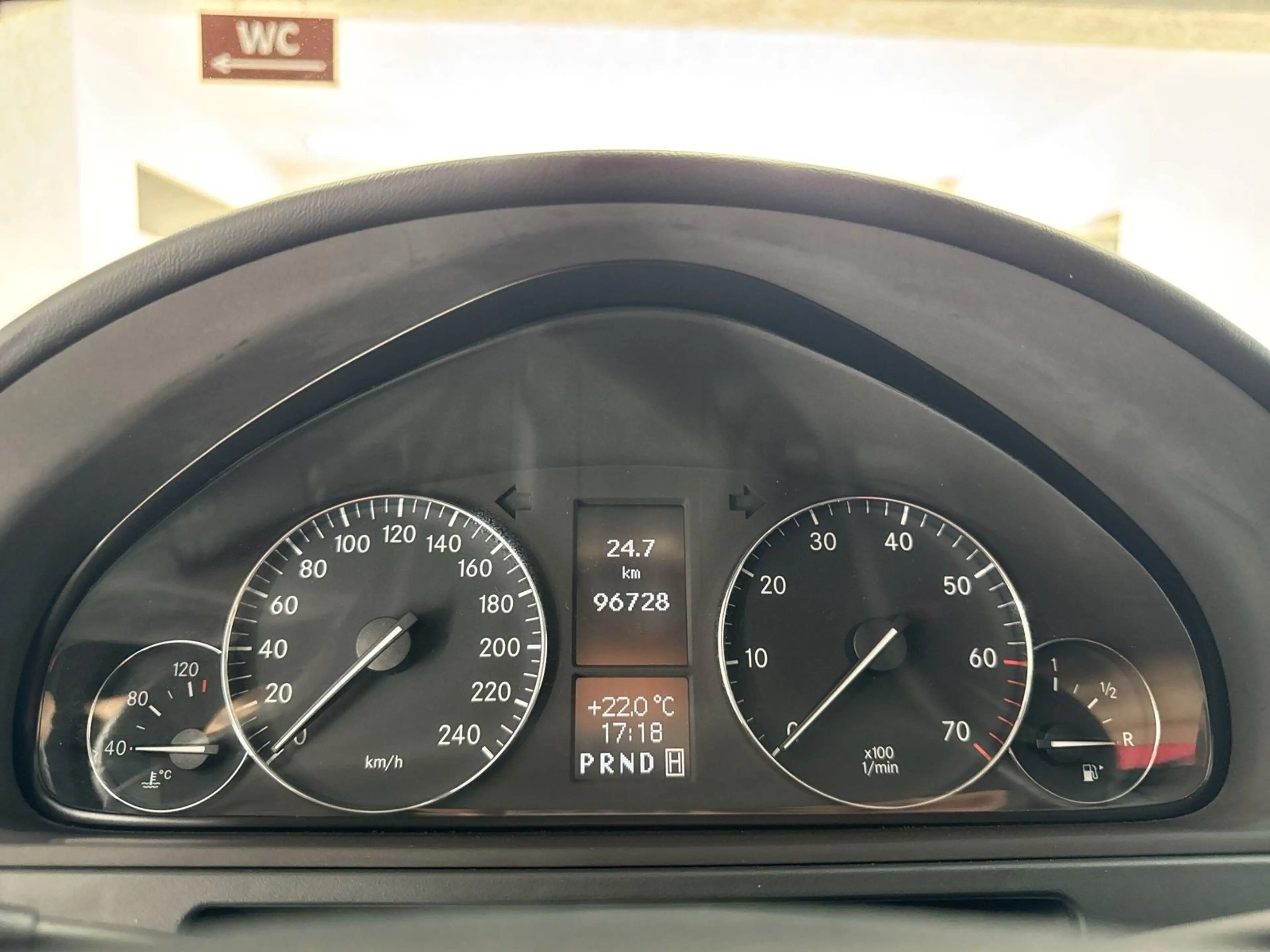 Mercedes-Benz G 500 V8 4x4 *MEM*S-DACH*KAM*SHZ* — photo 12