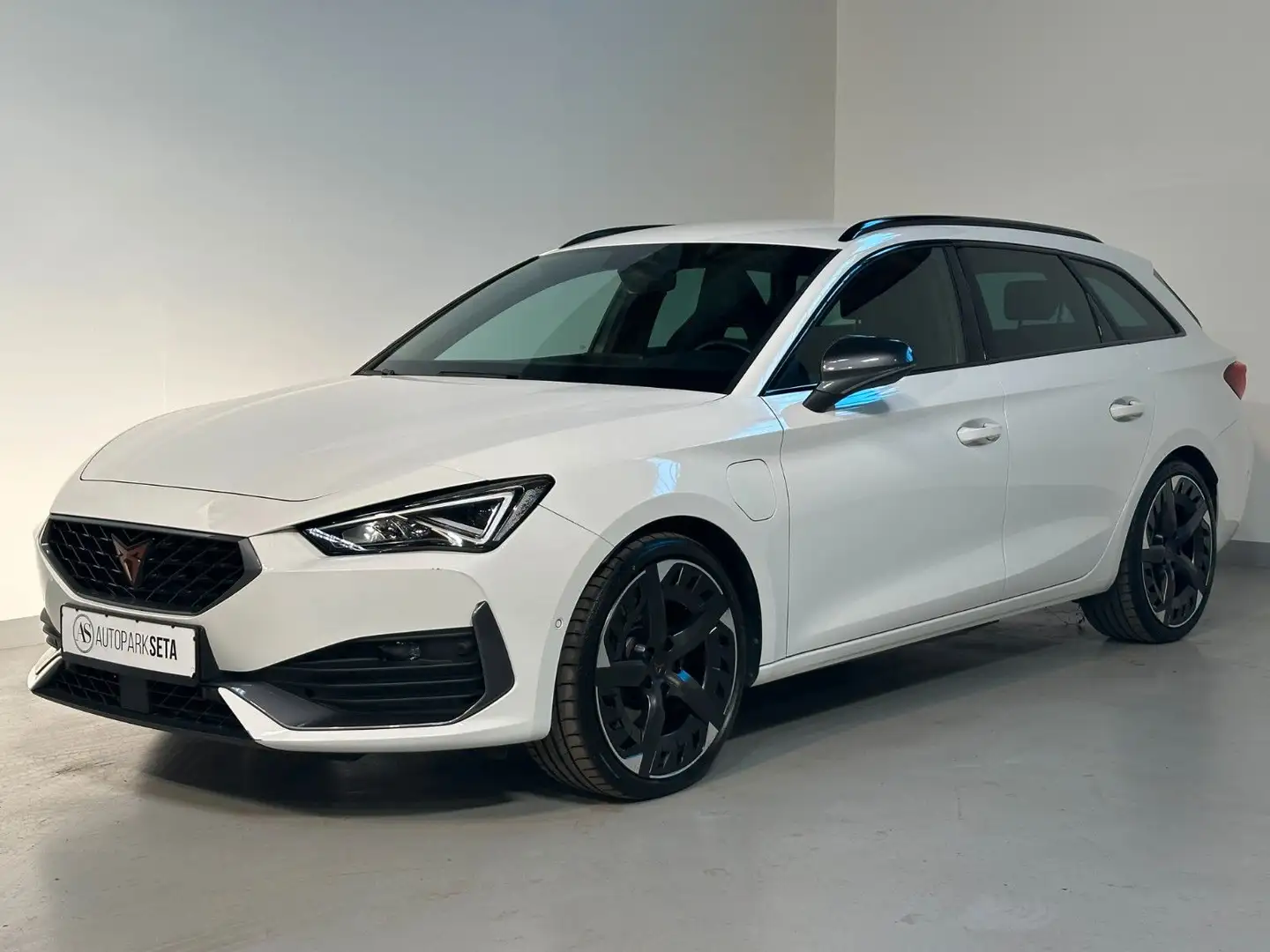CUPRA Leon SP 1.4TSI DSG e-Hybrid NAV*LANE*SIDE*KAM Blanc - 1