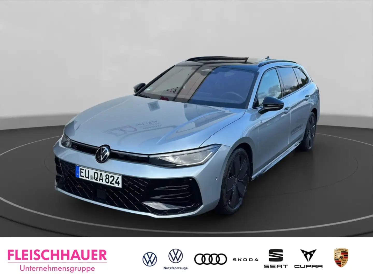 Volkswagen Passat R-Line 2,0 TDI Leder HUD AD StandHZG AHK-klappbar Silber - 1