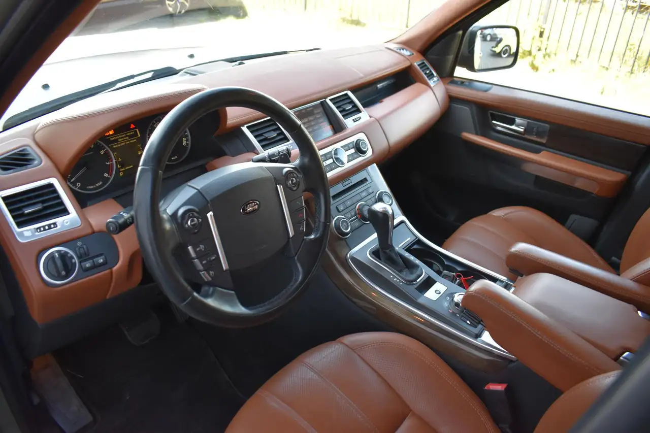 LAND ROVER RANGE ROVER SPORT 5.0 V8 SUPERCHARGED AUTOBIOGRAPHY EXT. DES.PACK 510 ch 4X4 BVA - CAMÉRA D'AIDE AU STATIONNEMENT - VOLANT EN CUIR