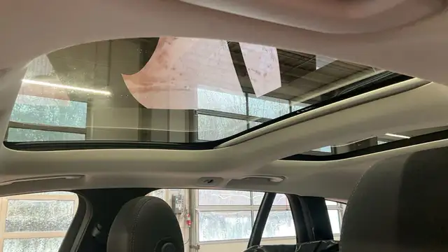 Mercedes-Benz E-Class view 13