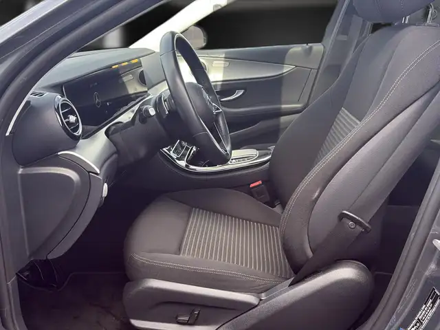 Mercedes-Benz E-Class view 14