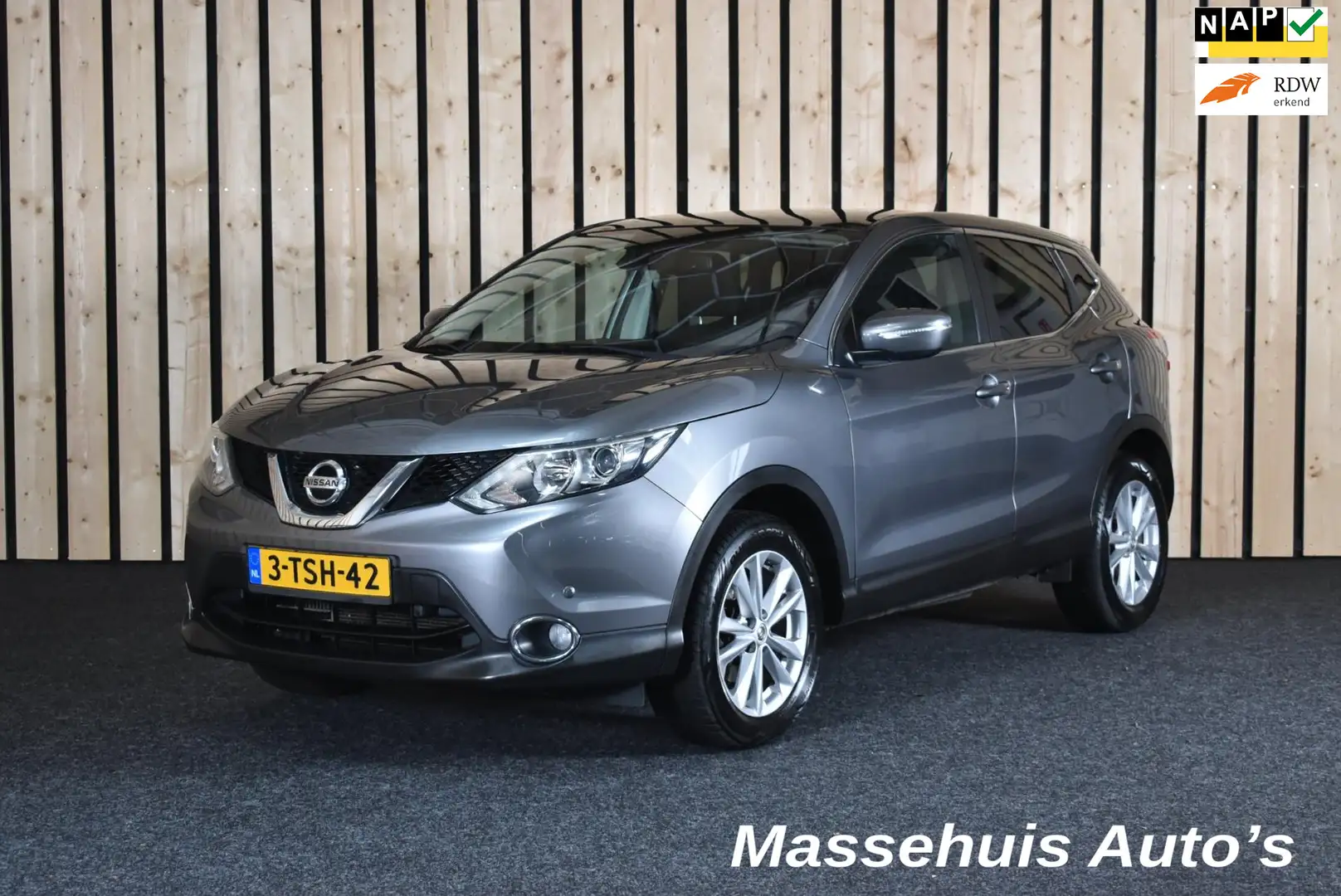 Nissan Qashqai 1.2 Connect Edition 106dkm Trekhaak Panoramadak Ca Grijs - 1