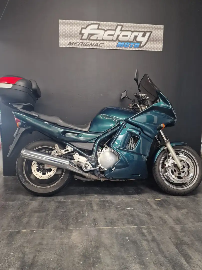 Yamaha Vert - 1