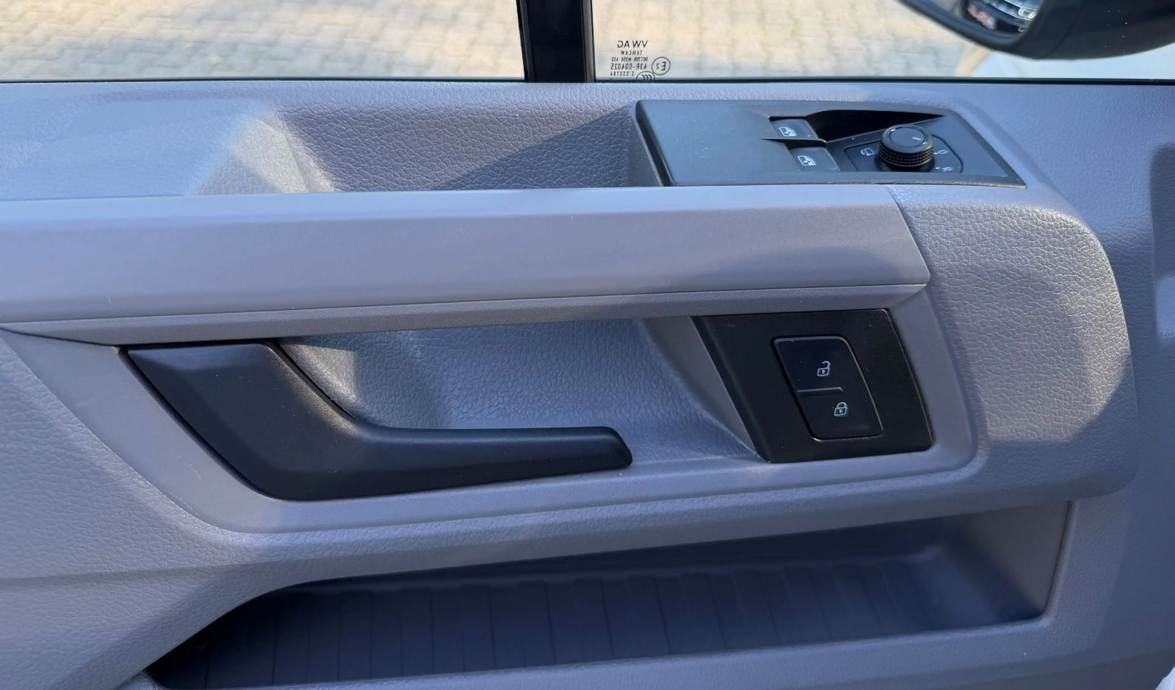 Volkswagen Crafter Kasten 35 lang Hochdach FWD — photo 8