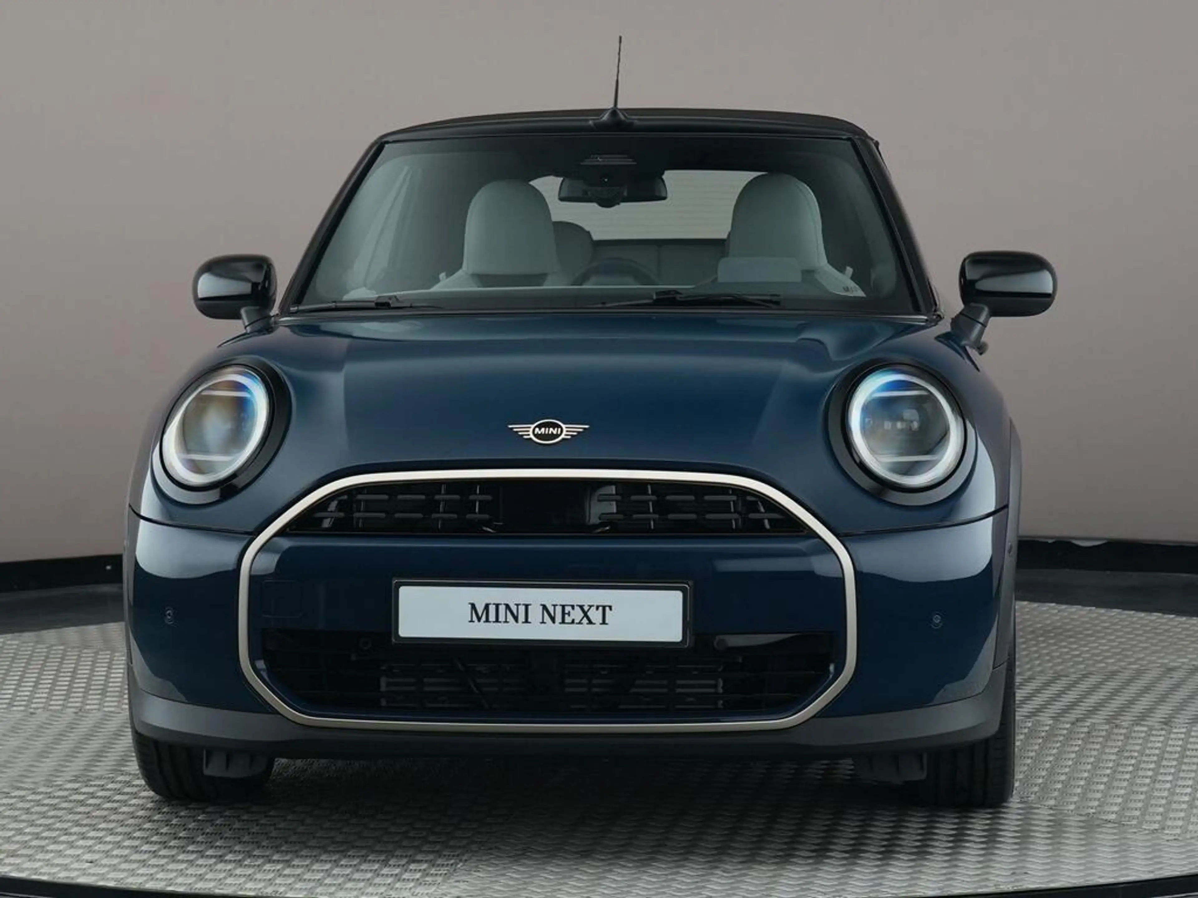 MINI Cooper C Cabrio 2.0 Favoured M — photo 2