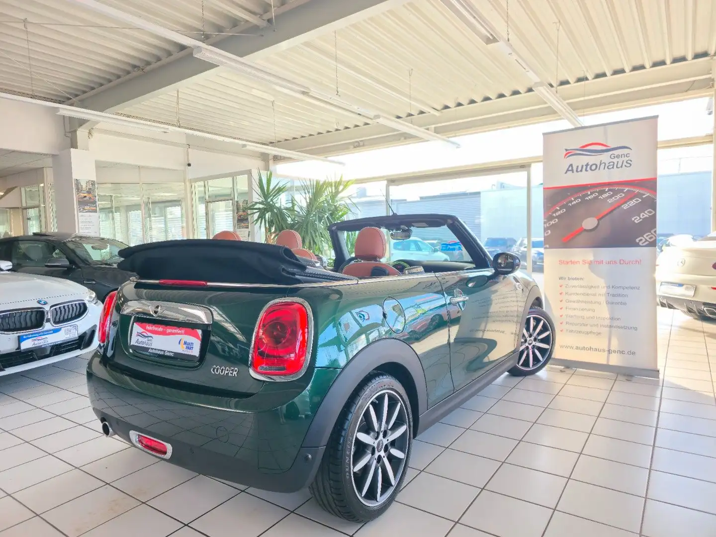 MINI Cooper Cabrio LED Leder Braun Navigation Grün - 2