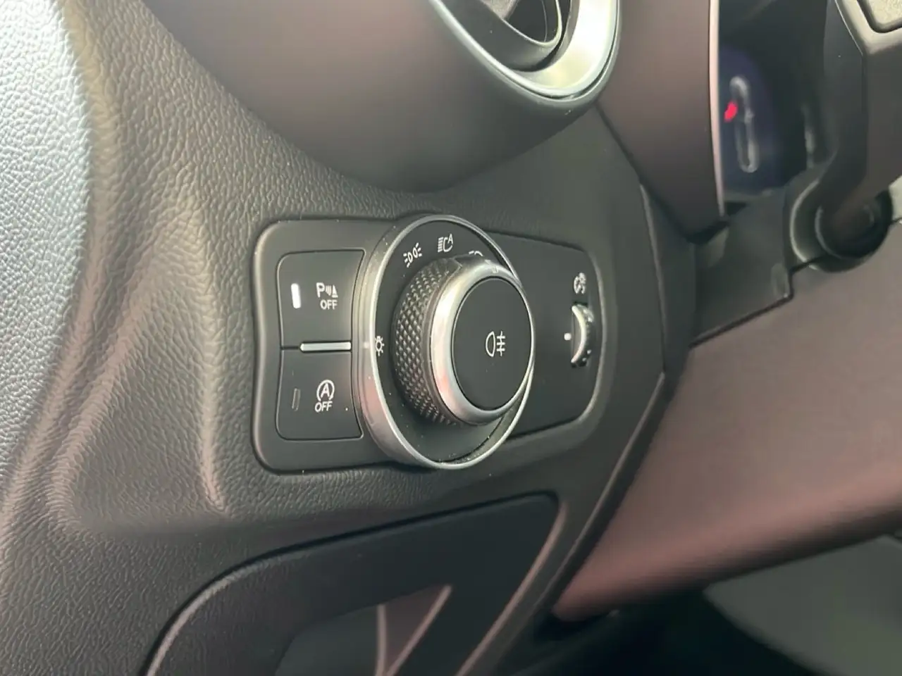 Alfa Romeo Stelvio 2024 — фото 15