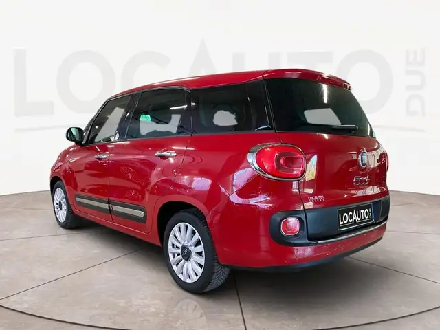 Fiat 500l view 4