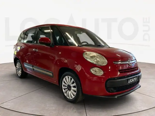 Fiat 500l view 2