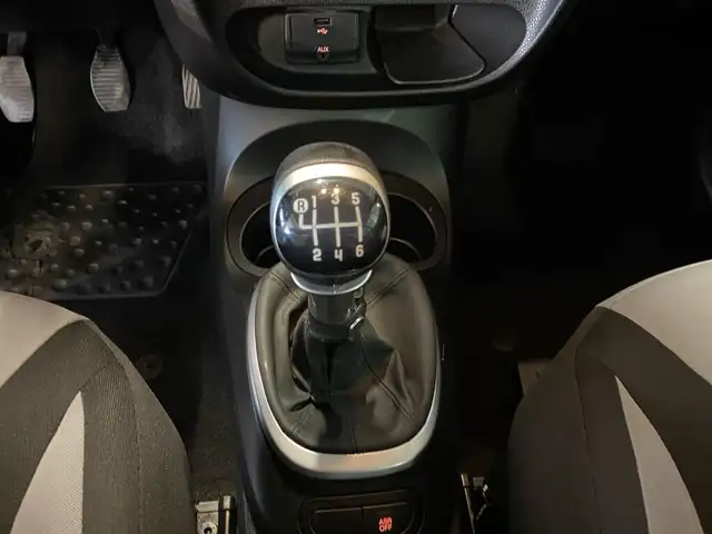 Fiat 500l view 11
