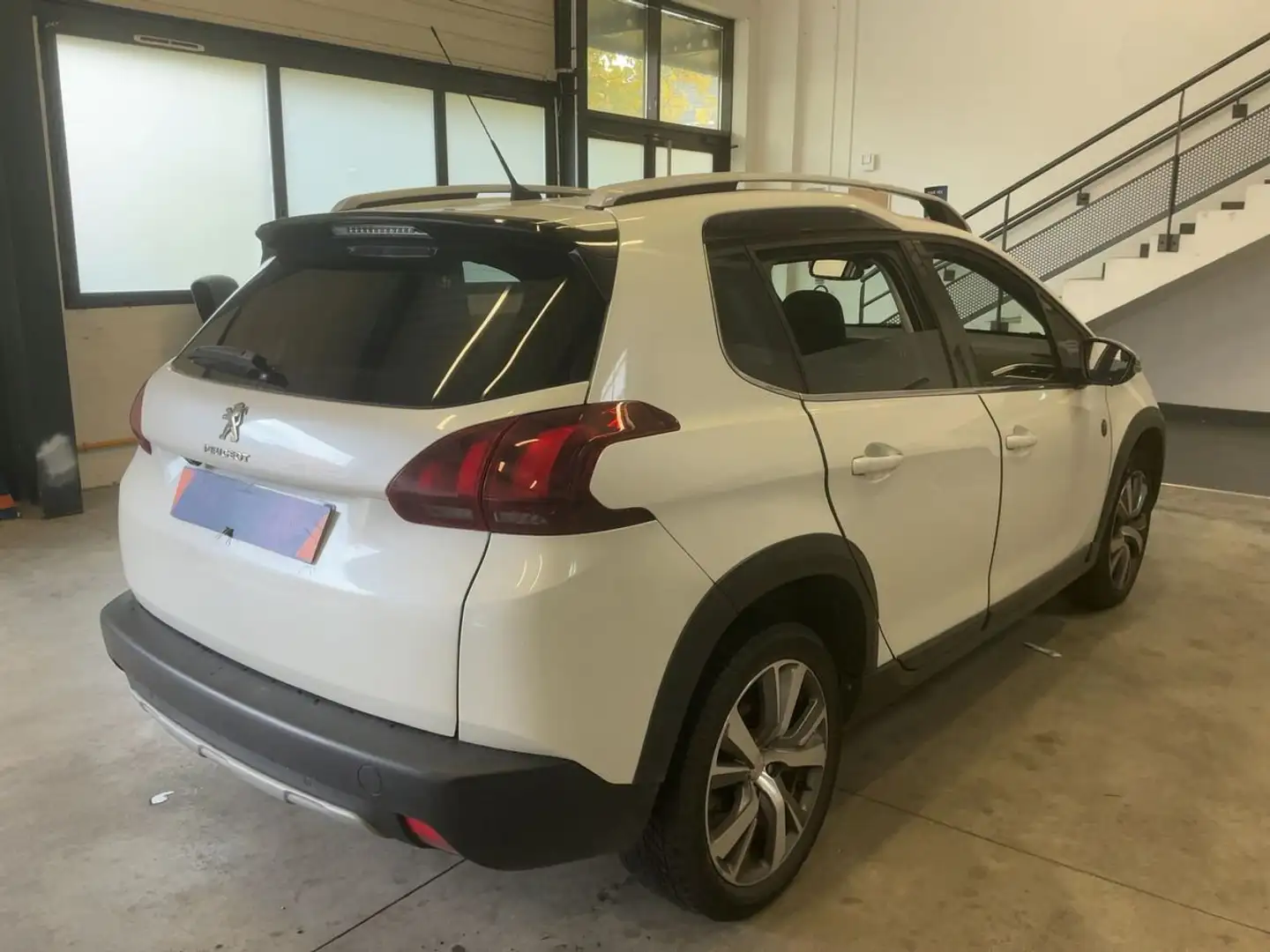 Peugeot 2008 Crossway LED NAVI CARPLAY PANO PARK-ASSIST KAMERA Weiß - 2