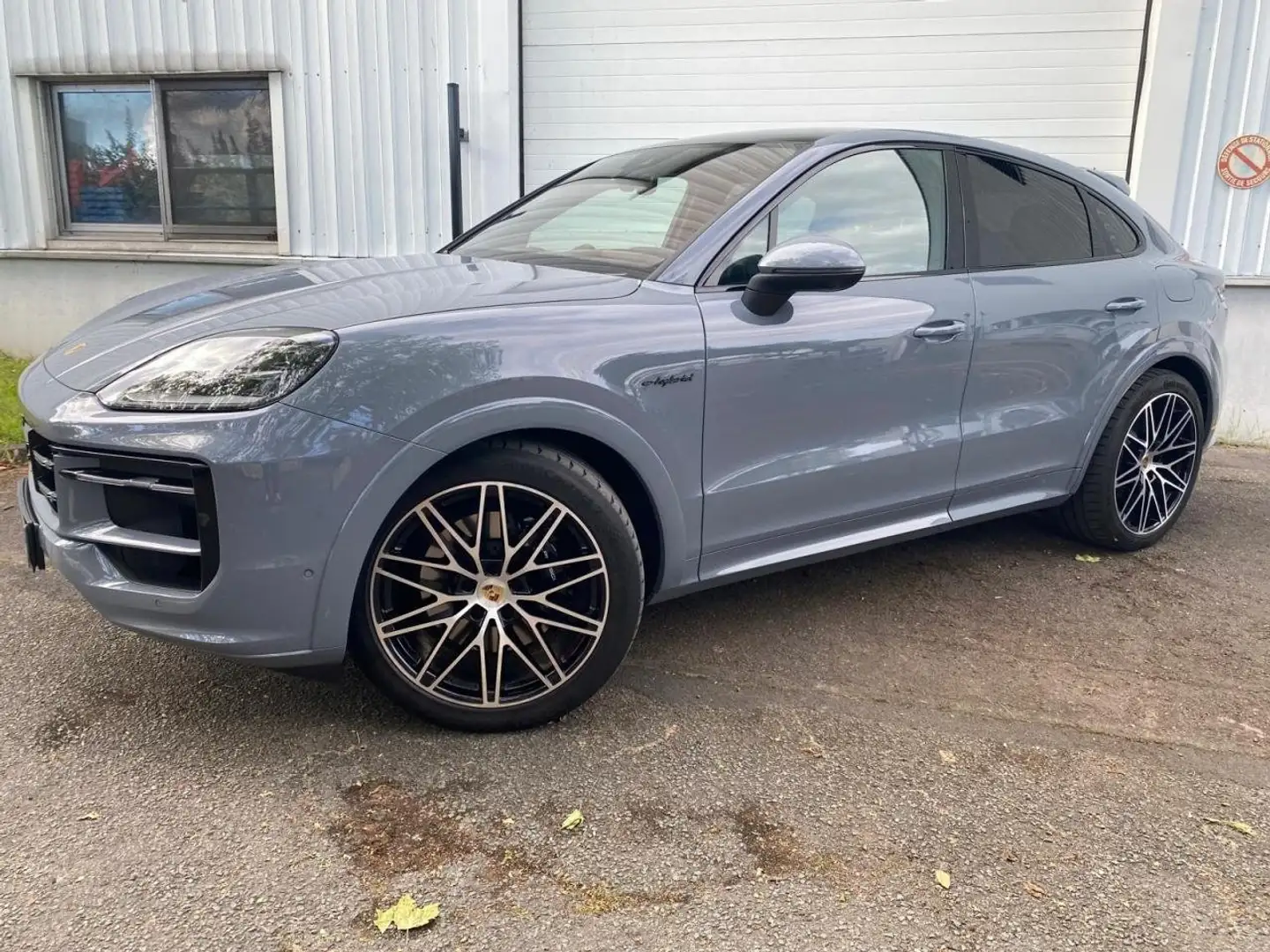 Porsche Cayenne Porsche Cayenne Coupé 2024 E-Hybrid Gris - 2