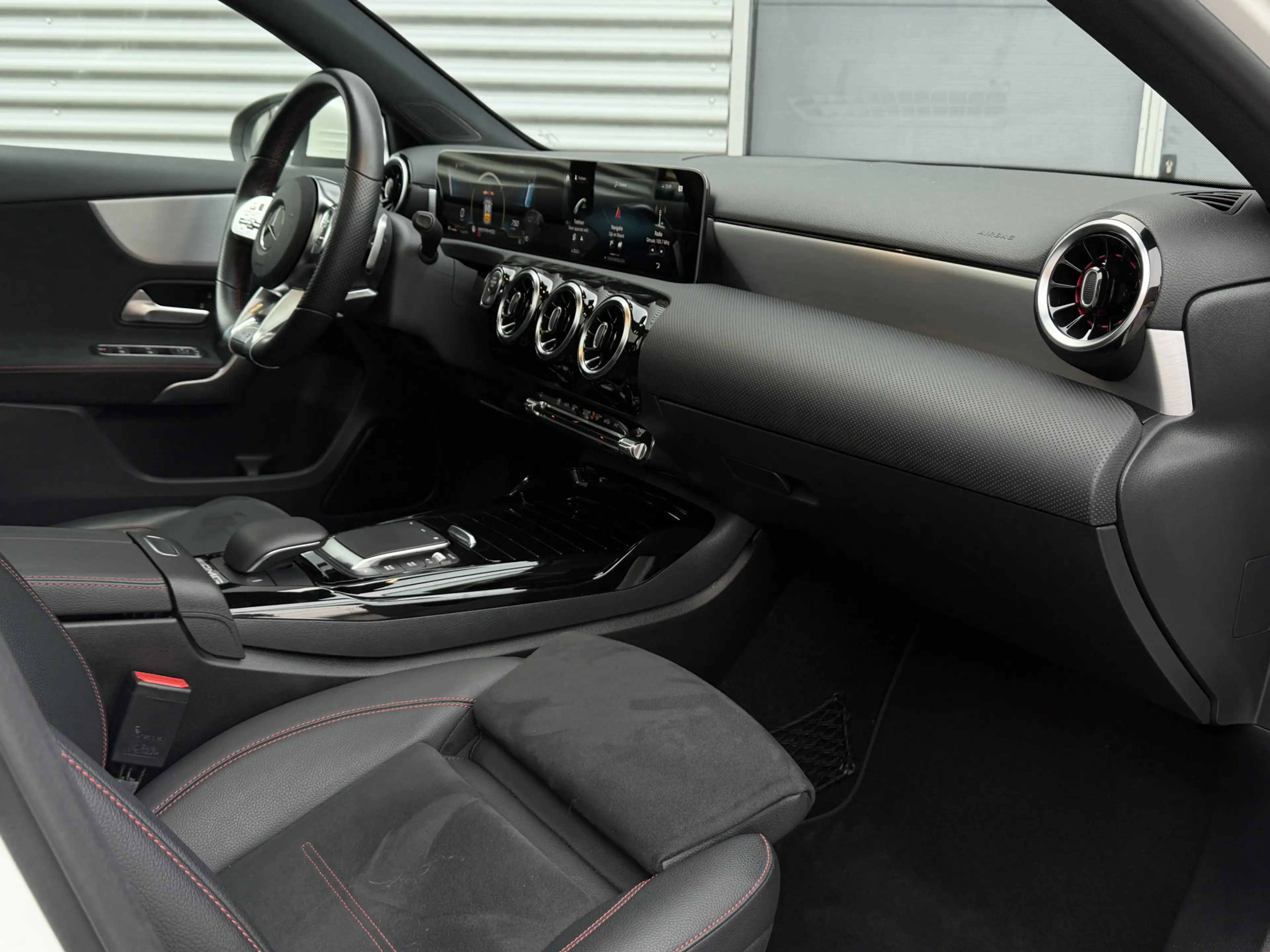 Mercedes-Benz A 45 AMG 4MATIC+ I AUT. I 388 PK I CAMERA I PANO.DAK — photo 7
