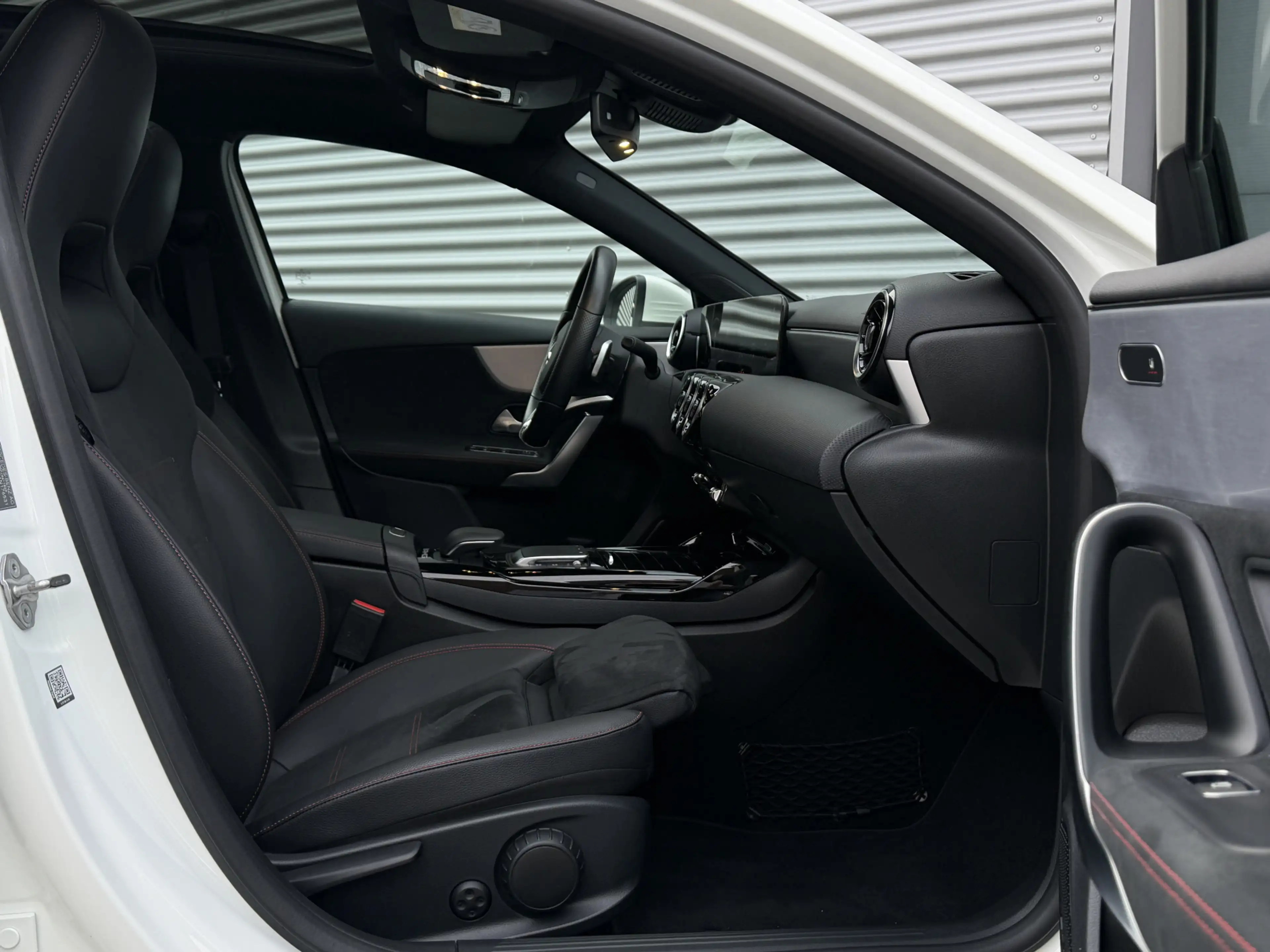 Mercedes-Benz A 45 AMG 4MATIC+ I AUT. I 388 PK I CAMERA I PANO.DAK — photo 9