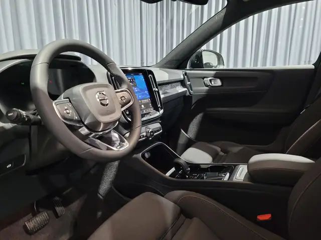 Volvo XC40 view 19