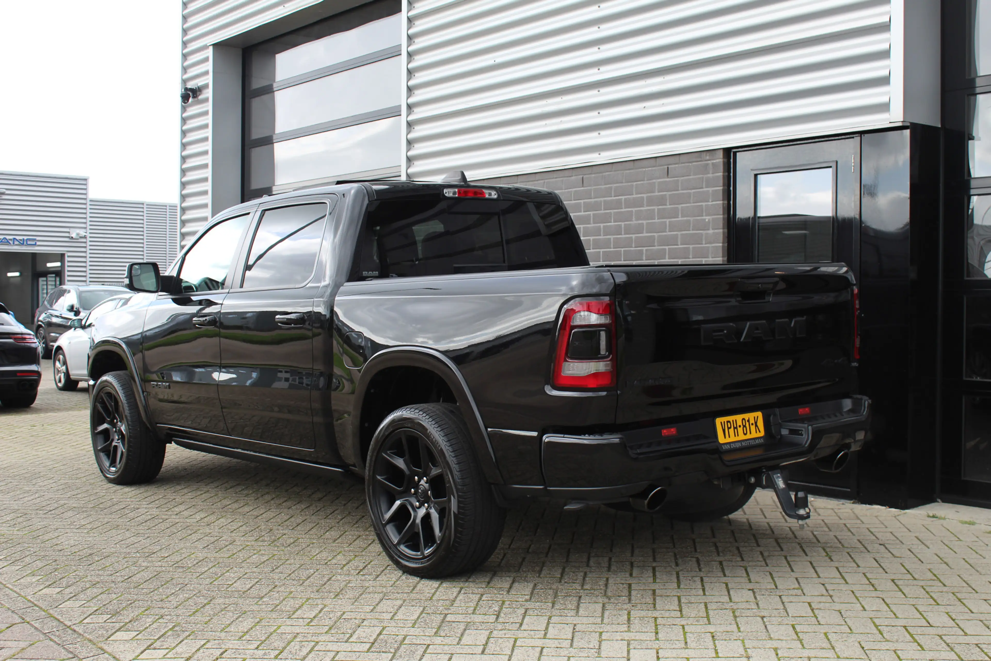 Dodge RAM 1500 5.7 V8 4x4 Crew Cab Laramie / Luchtvering / P — photo 7